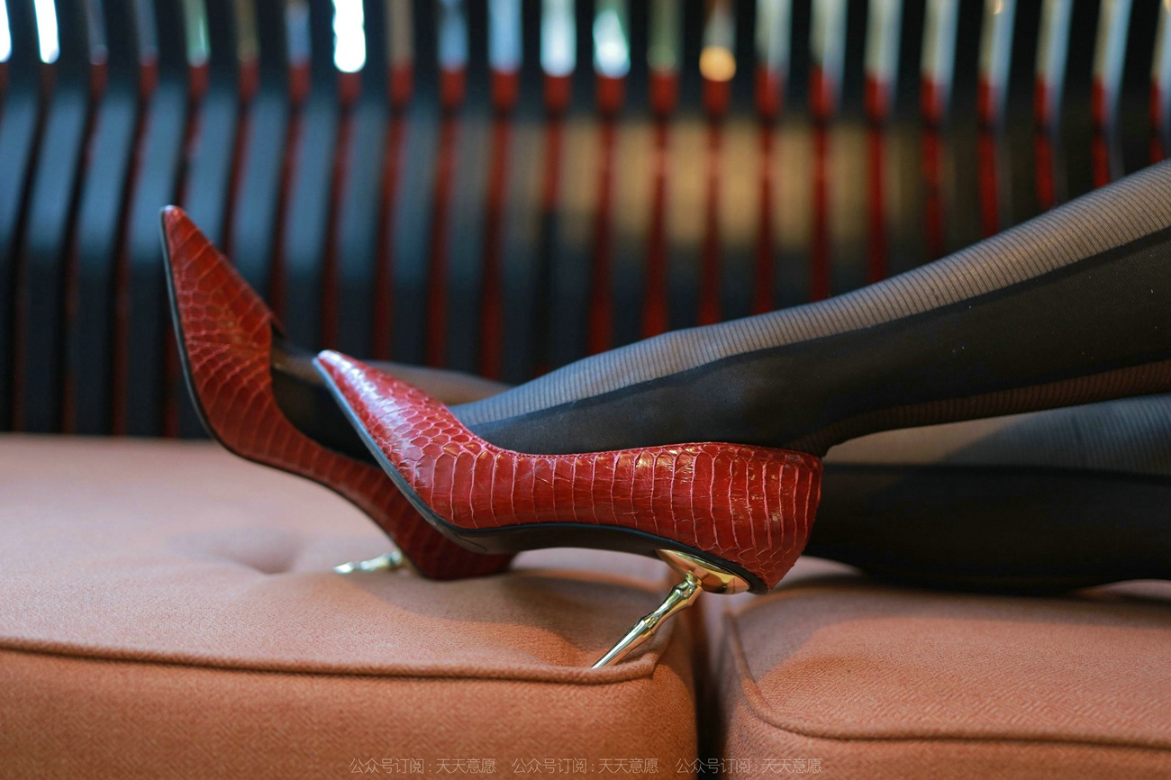 图片[32]-[IESS异思趣向] 2022.04.12 丝享家1057：婉萍《OL嘿丝玉姐》[93P] – 速更版-美库