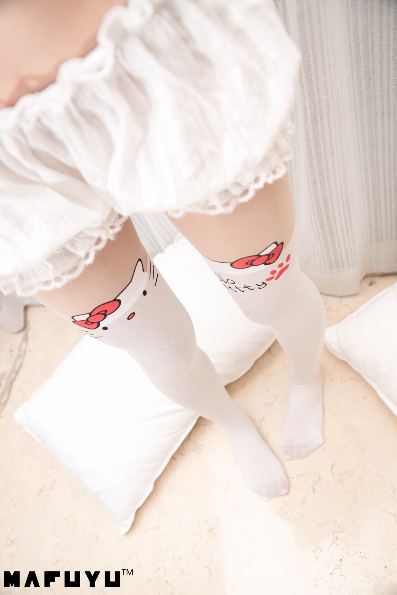 图片[37]-神楽板真冬- 猫爪白丝系列套图视频[100P] – 速更版-美库