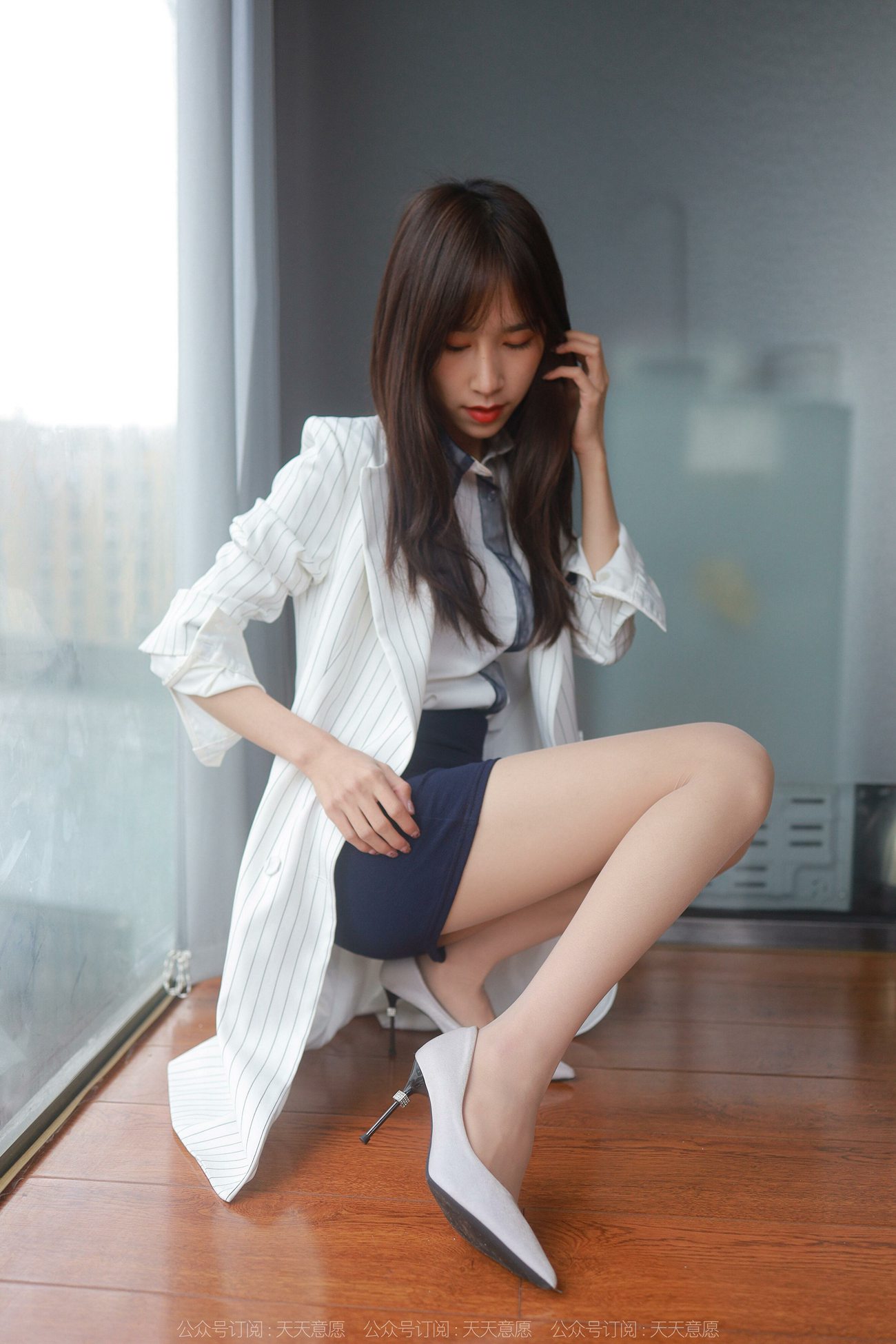 图片[26]-[IESS异思趣向] 2022.04.13 丝享家1058：美子《迷人的包臀裙》[84P] – 速更版-美库