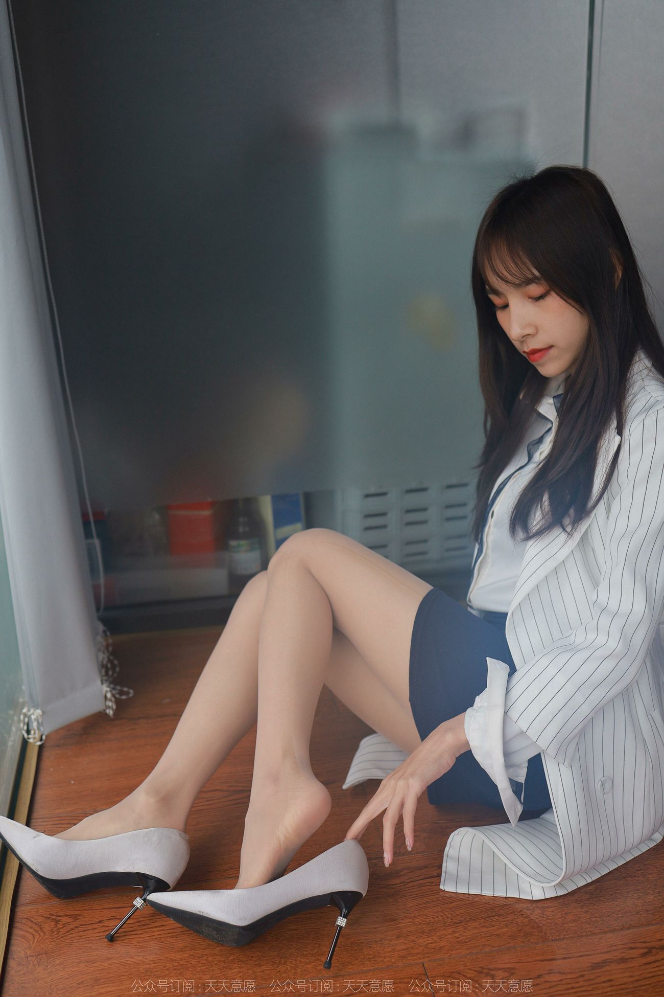 图片[34]-[IESS异思趣向] 2022.04.13 丝享家1058：美子《迷人的包臀裙》[84P] – 速更版-美库