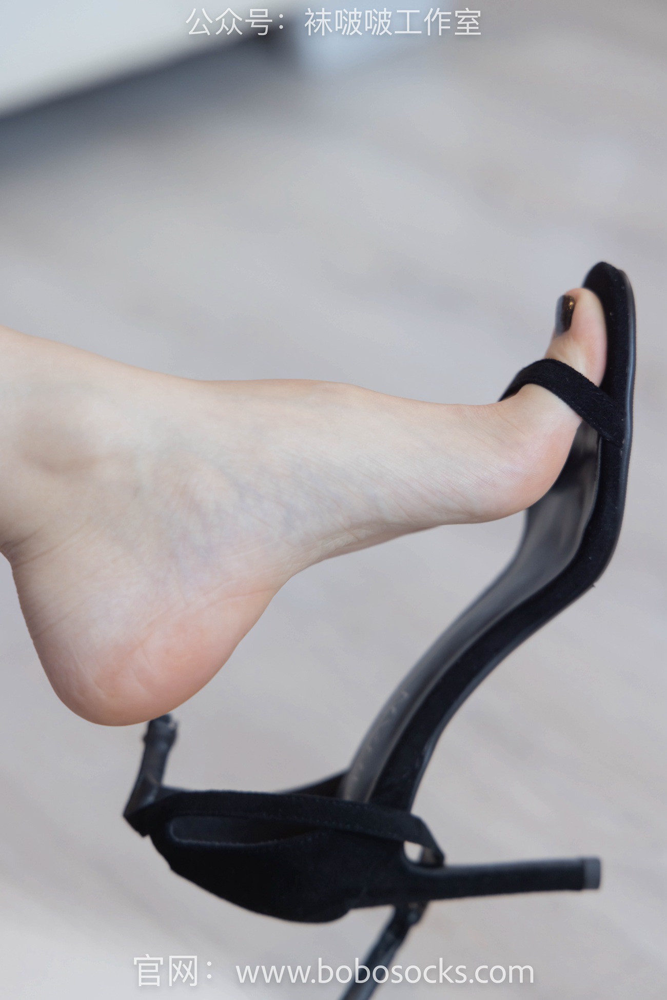 图片[53]-[BoBoSocks袜啵啵]NO.109 稚予-高跟鞋、裸足、裸足涂黑色指甲油剧情[140P] – 速更版-美库