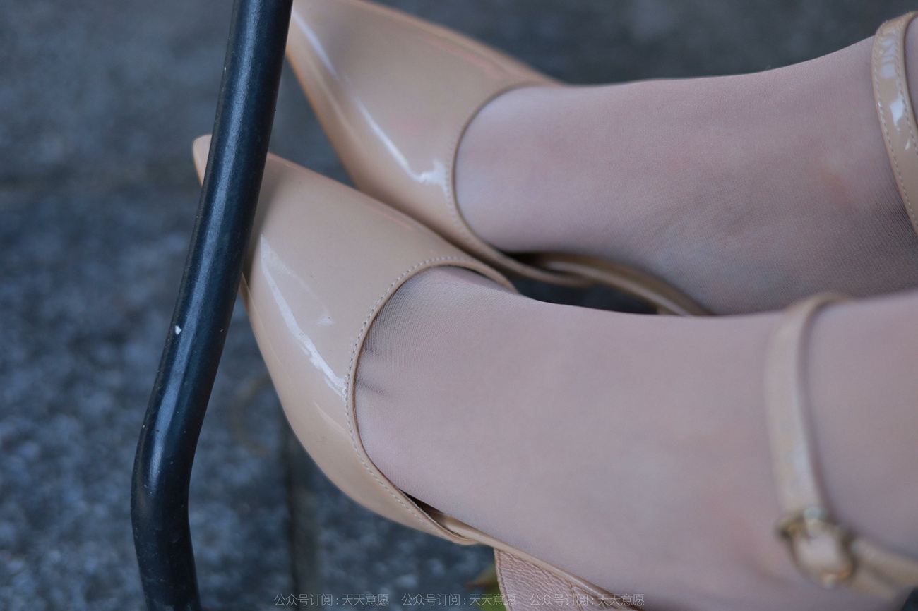 图片[26]-[IESS异思趣向] 2022.04.16 丝享家1061：婉萍《蓝衣女神》[84P] – 速更版-美库