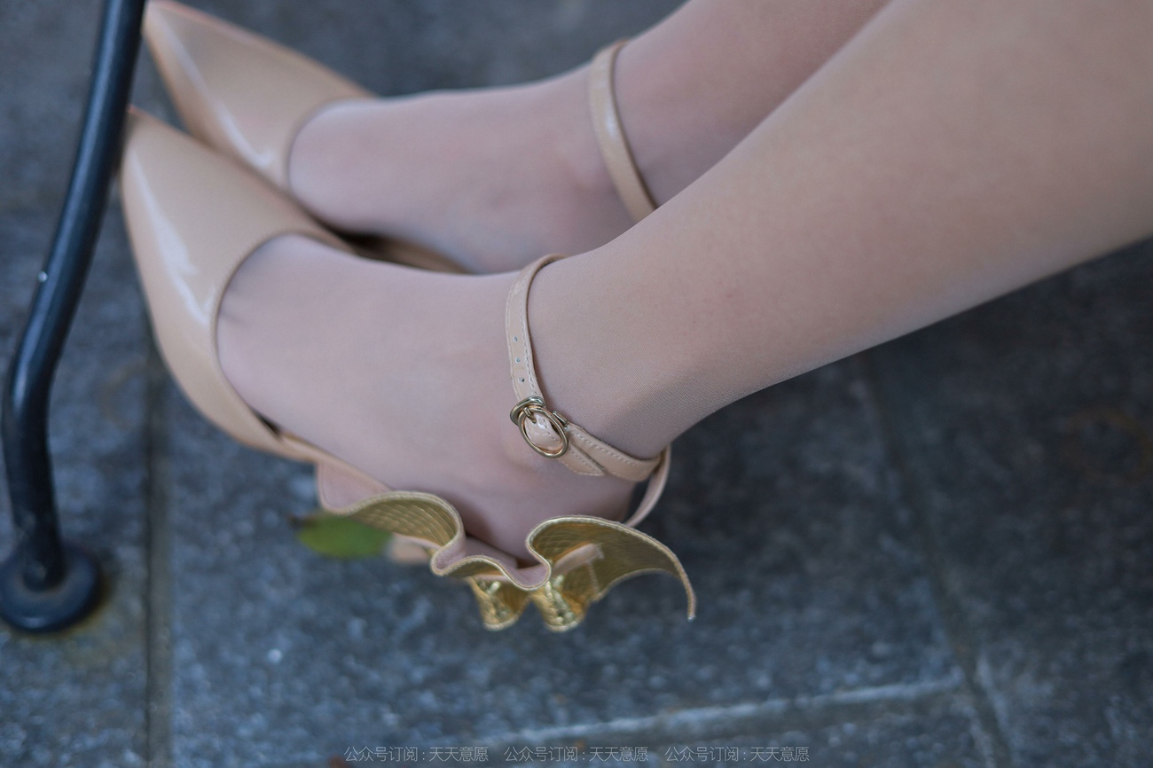 图片[27]-[IESS异思趣向] 2022.04.16 丝享家1061：婉萍《蓝衣女神》[84P] – 速更版-美库