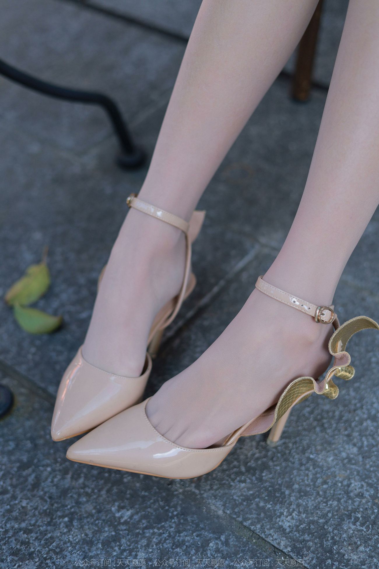 图片[28]-[IESS异思趣向] 2022.04.16 丝享家1061：婉萍《蓝衣女神》[84P] – 速更版-美库