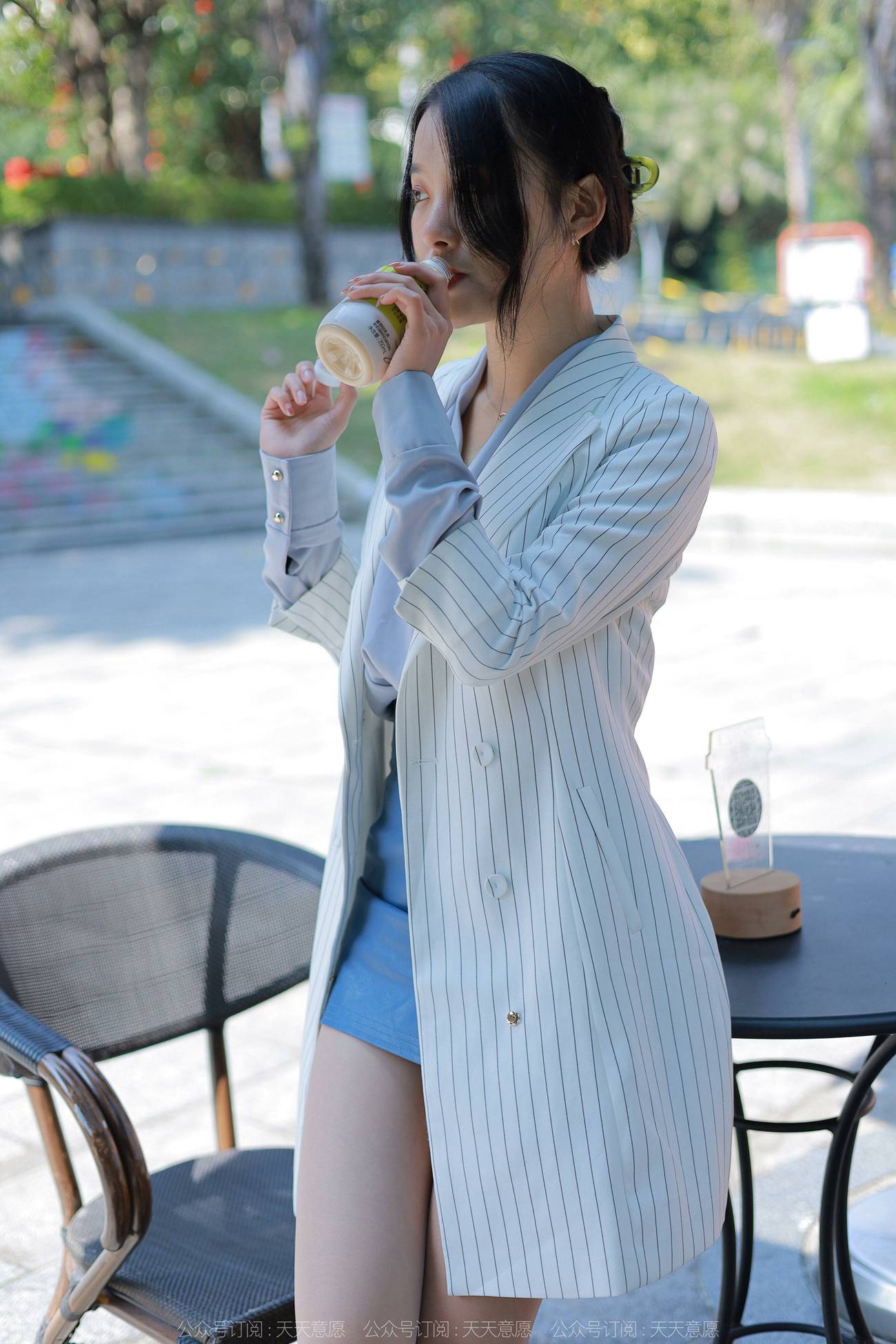 图片[34]-[IESS异思趣向] 2022.04.16 丝享家1061：婉萍《蓝衣女神》[84P] – 速更版-美库