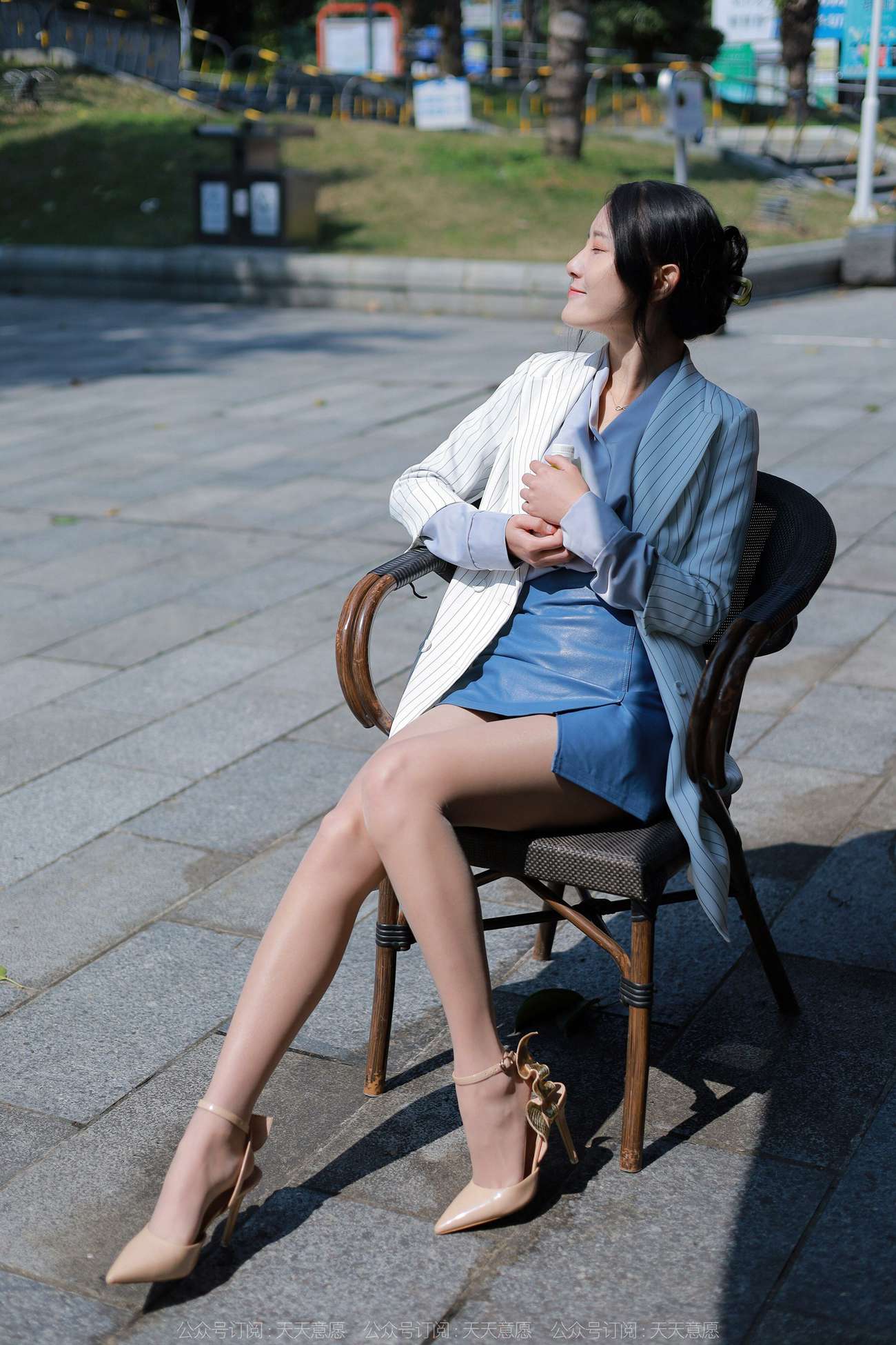 图片[40]-[IESS异思趣向] 2022.04.16 丝享家1061：婉萍《蓝衣女神》[84P] – 速更版-美库