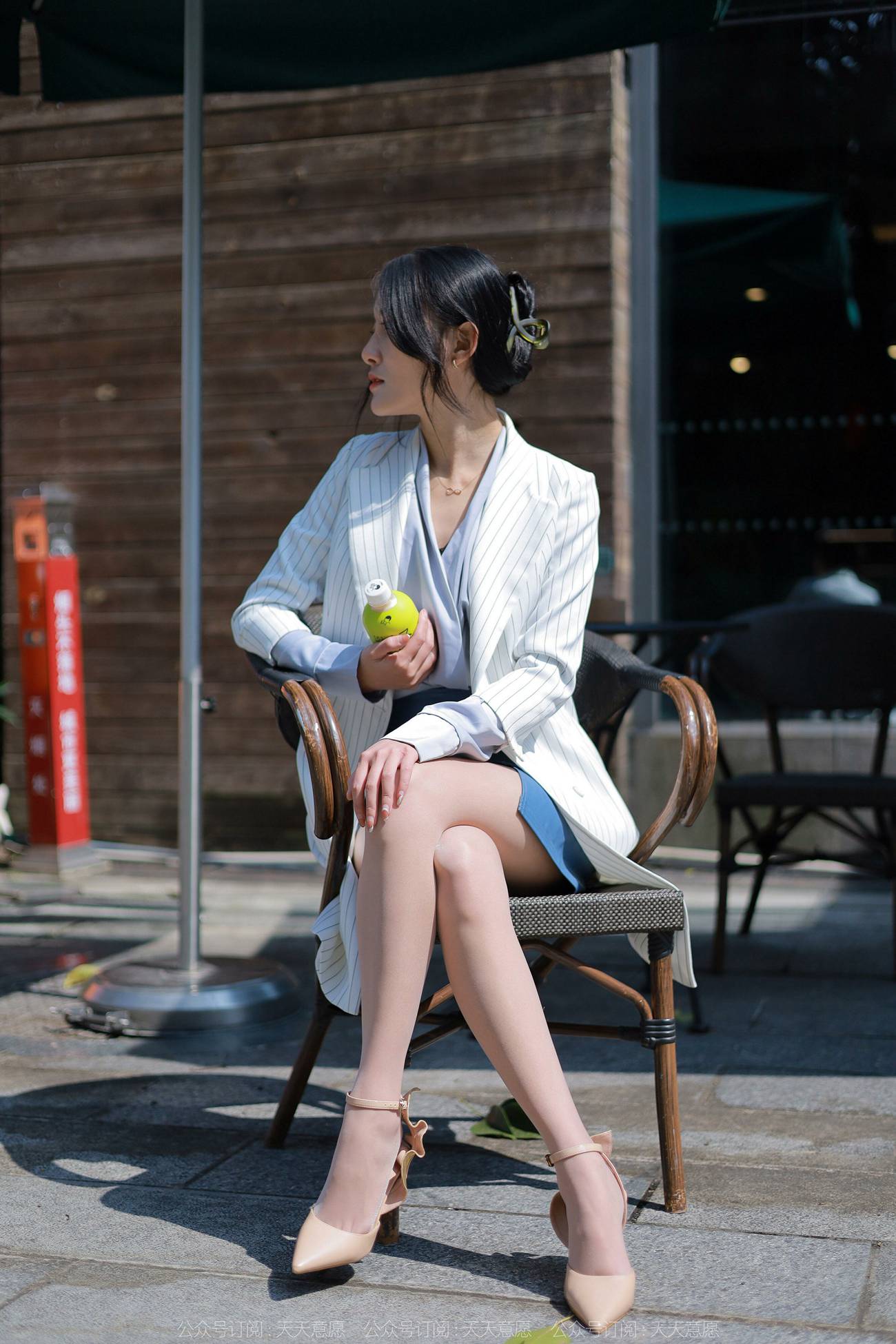 图片[47]-[IESS异思趣向] 2022.04.16 丝享家1061：婉萍《蓝衣女神》[84P] – 速更版-美库