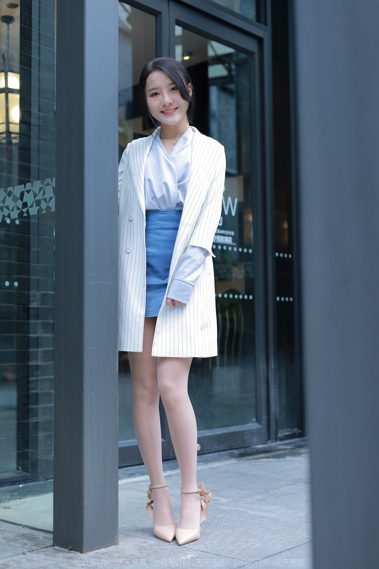 图片[52]-[IESS异思趣向] 2022.04.16 丝享家1061：婉萍《蓝衣女神》[84P] – 速更版-美库