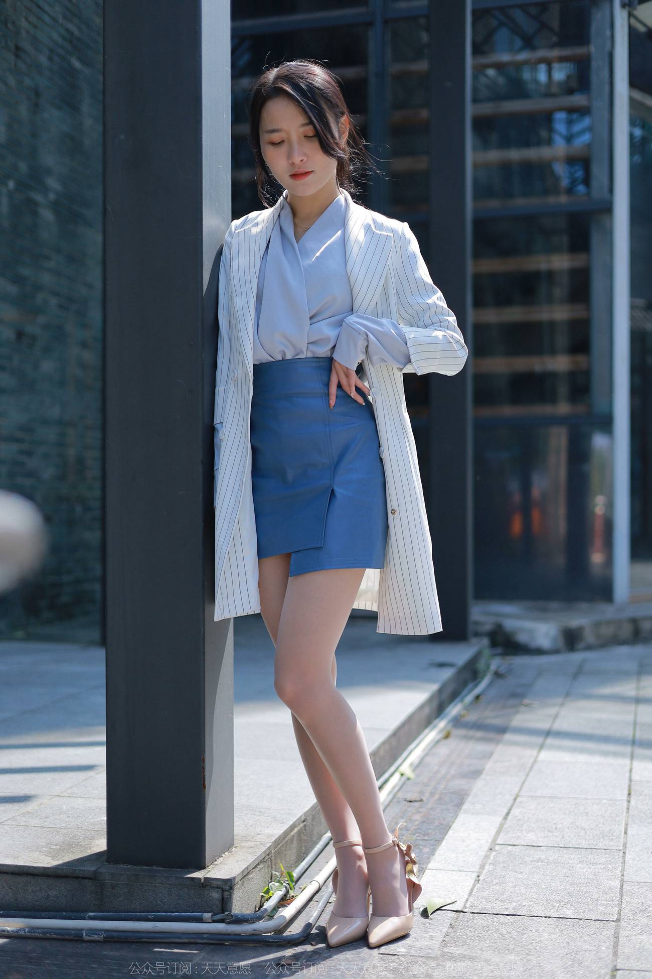 图片[64]-[IESS异思趣向] 2022.04.16 丝享家1061：婉萍《蓝衣女神》[84P] – 速更版-美库