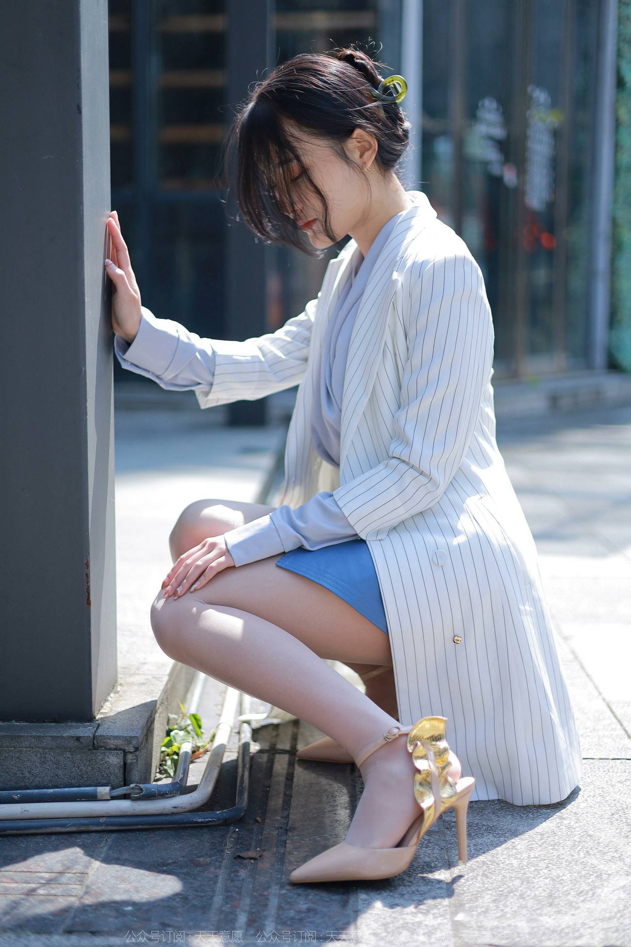 图片[72]-[IESS异思趣向] 2022.04.16 丝享家1061：婉萍《蓝衣女神》[84P] – 速更版-美库