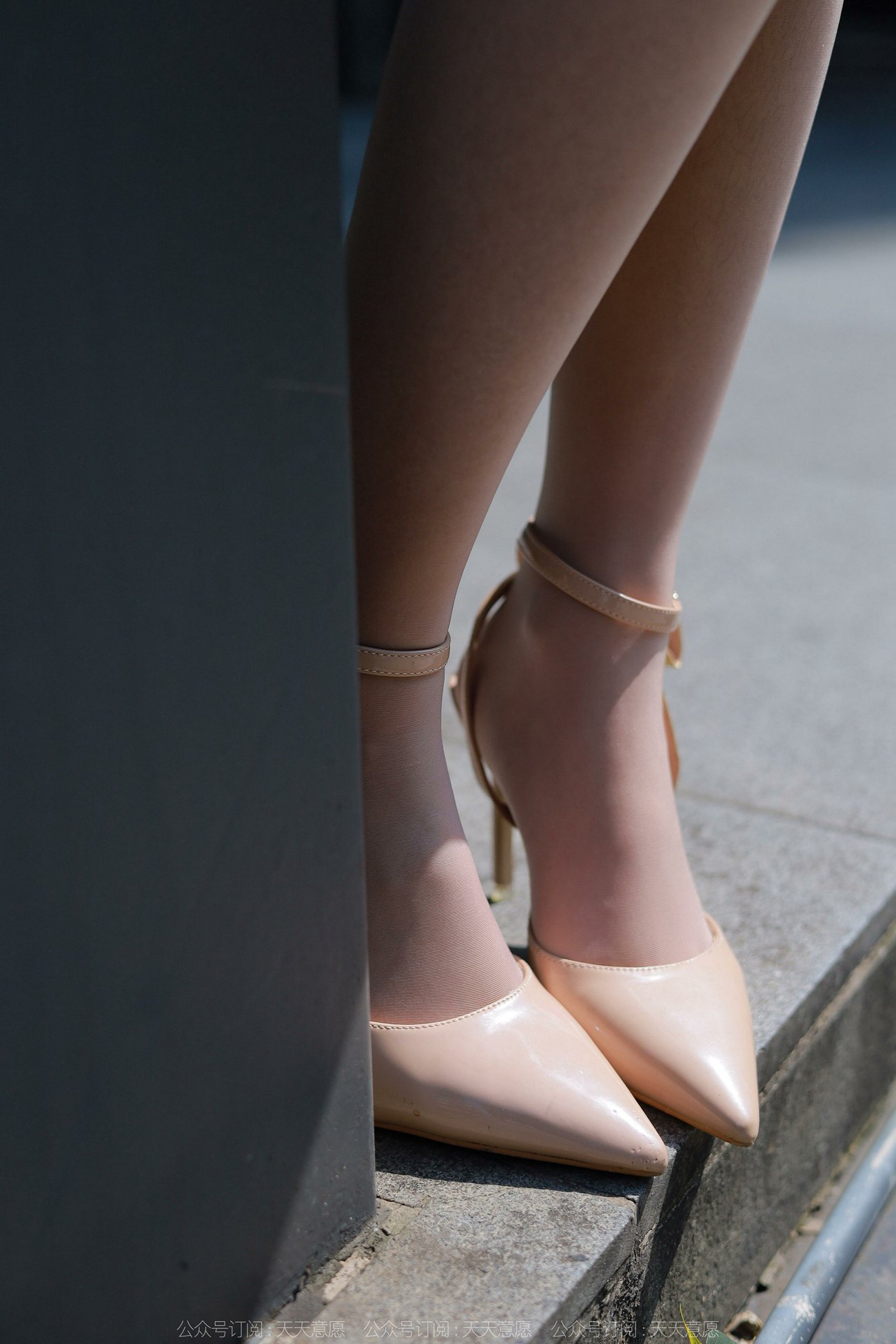 图片[80]-[IESS异思趣向] 2022.04.16 丝享家1061：婉萍《蓝衣女神》[84P] – 速更版-美库