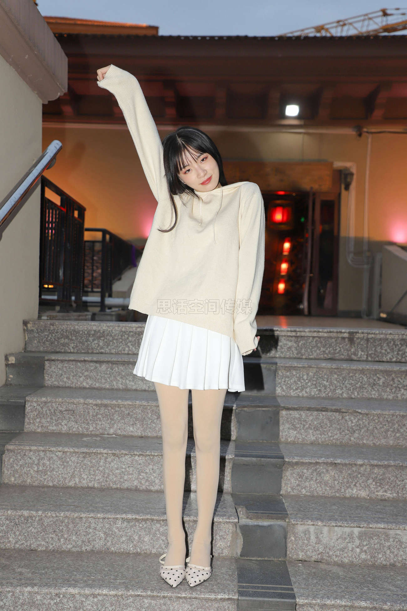 图片[19]-[SiHua思话]SJ058 小狐狸 步行街日系软妹[44P] – 速更版-美库