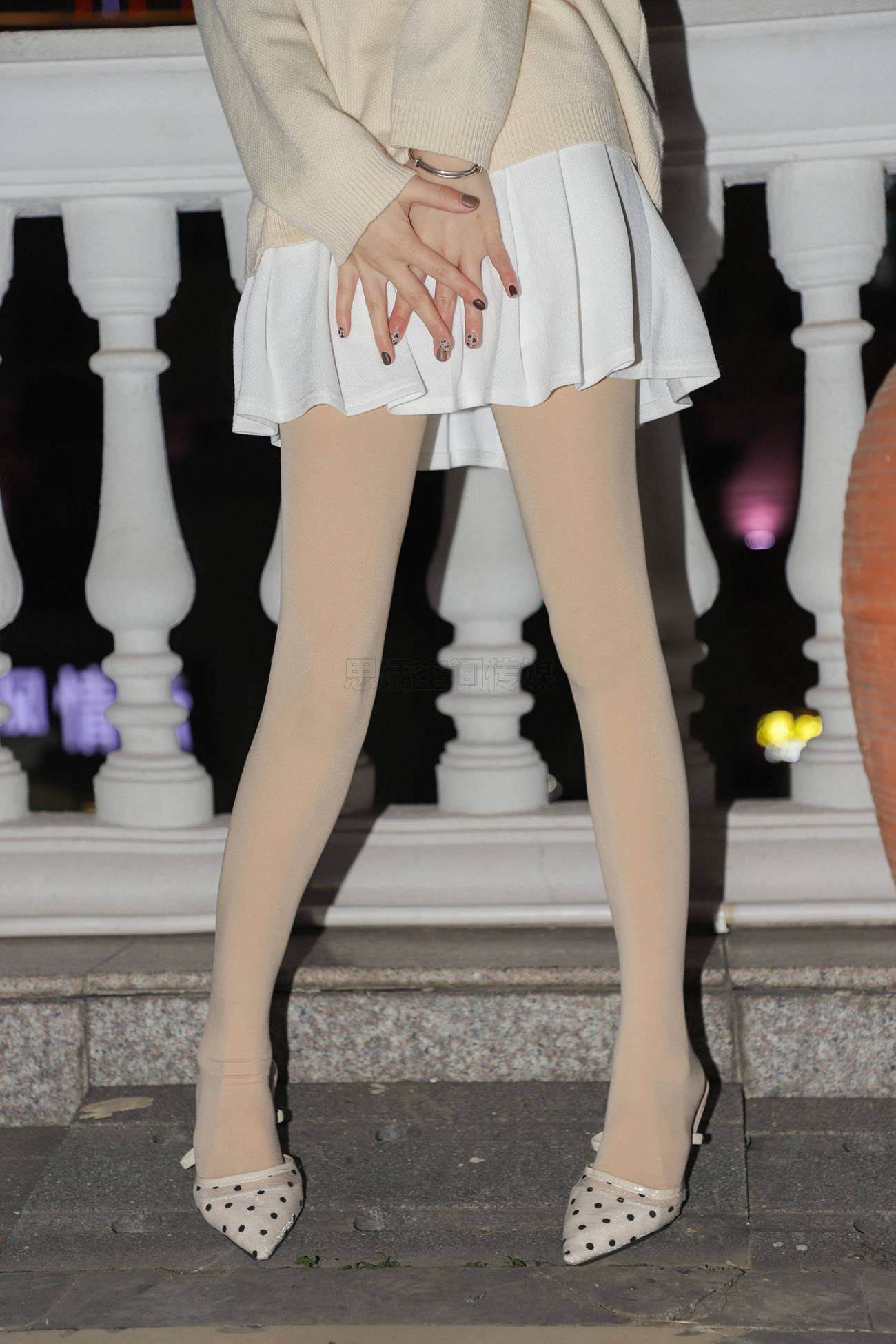 图片[45]-[SiHua思话]SJ058 小狐狸 步行街日系软妹[44P] – 速更版-美库