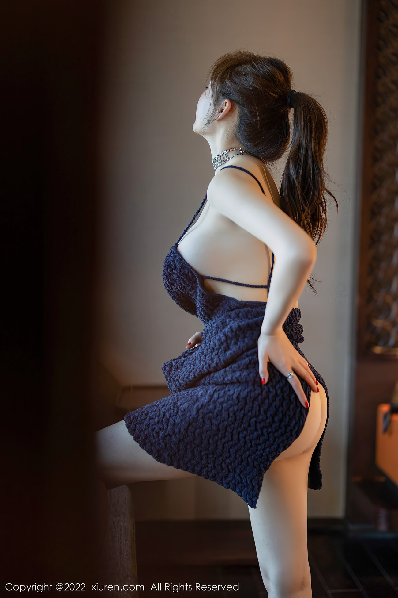 图片[27]-[XiuRen秀人网] 2022.07.01 No.5218 奶瓶土肥圆矮挫丑黑穷 长裙美腿[30P] – 速更版-美库