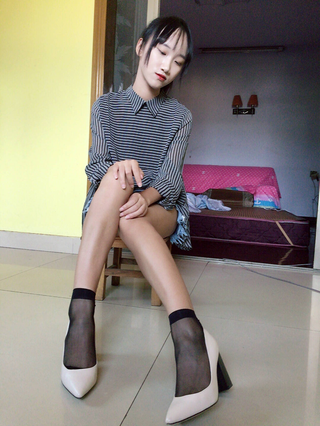 图片[76]-学妹校园寝室短丝系列044 杨柳[124P] – 速更版-美库