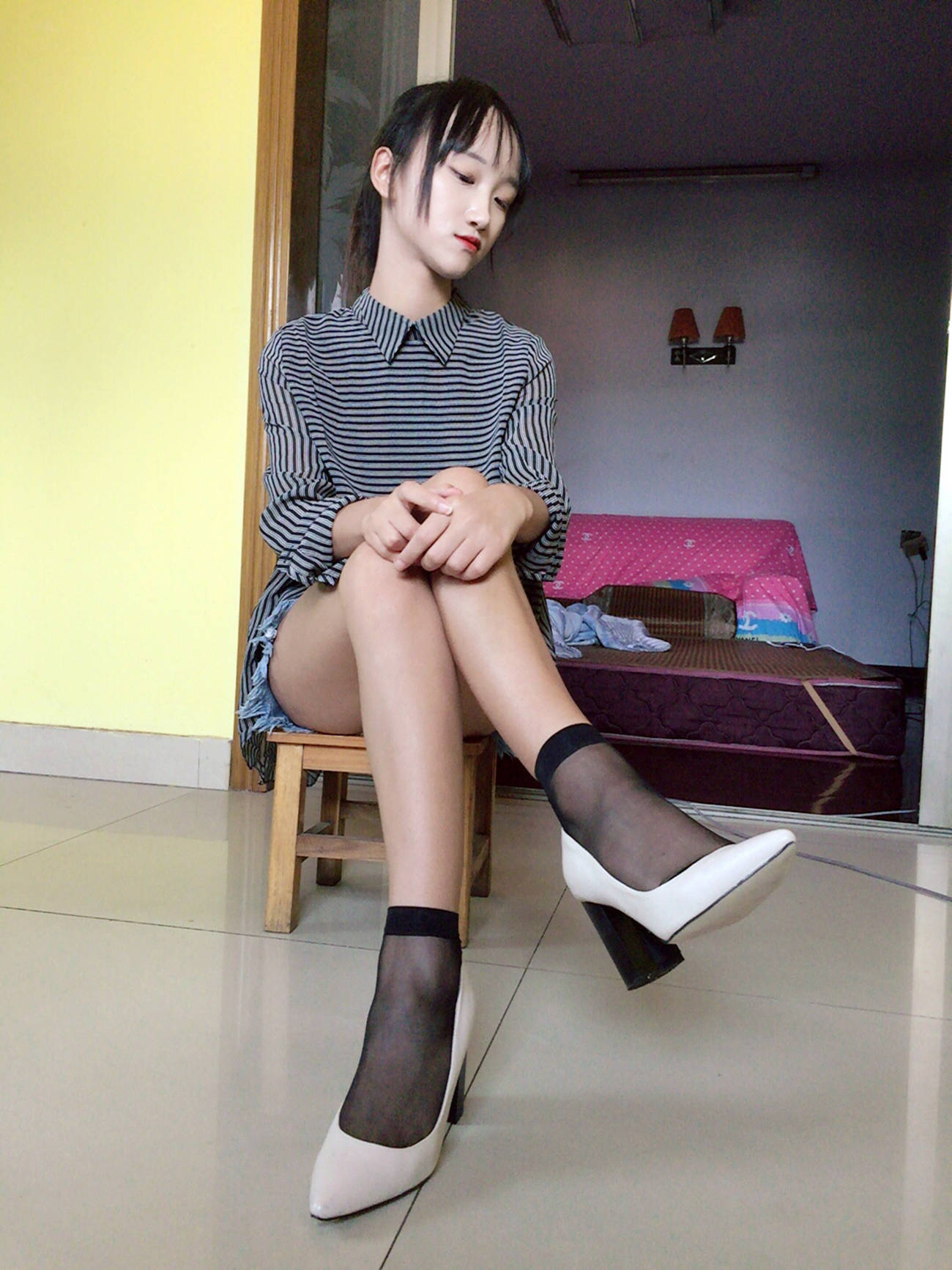 图片[121]-学妹校园寝室短丝系列044 杨柳[124P] – 速更版-美库