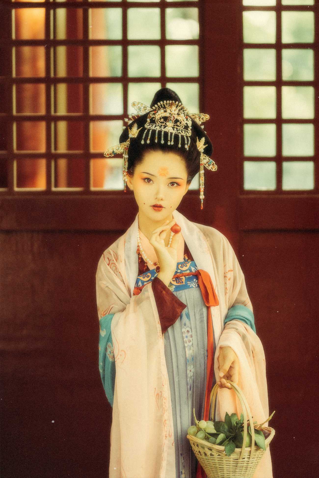 图片[12]-[YITUYU艺图语] 2021.08.27 花想容 媛媛 [27P] – 速更版-美库