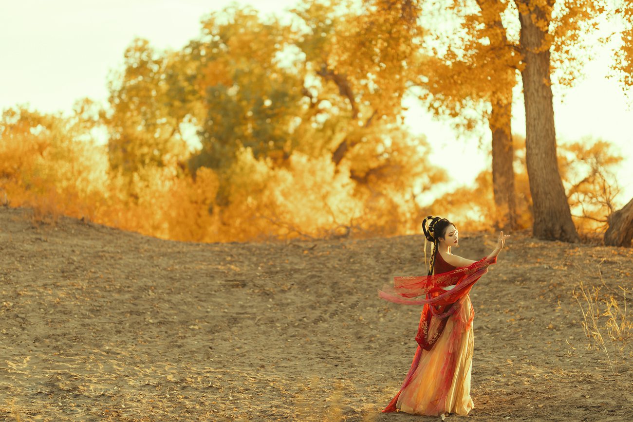 图片[27]-[YITUYU艺图语] 2021.08.28 胡杨之女 付兮子 [35P] – 速更版-美库