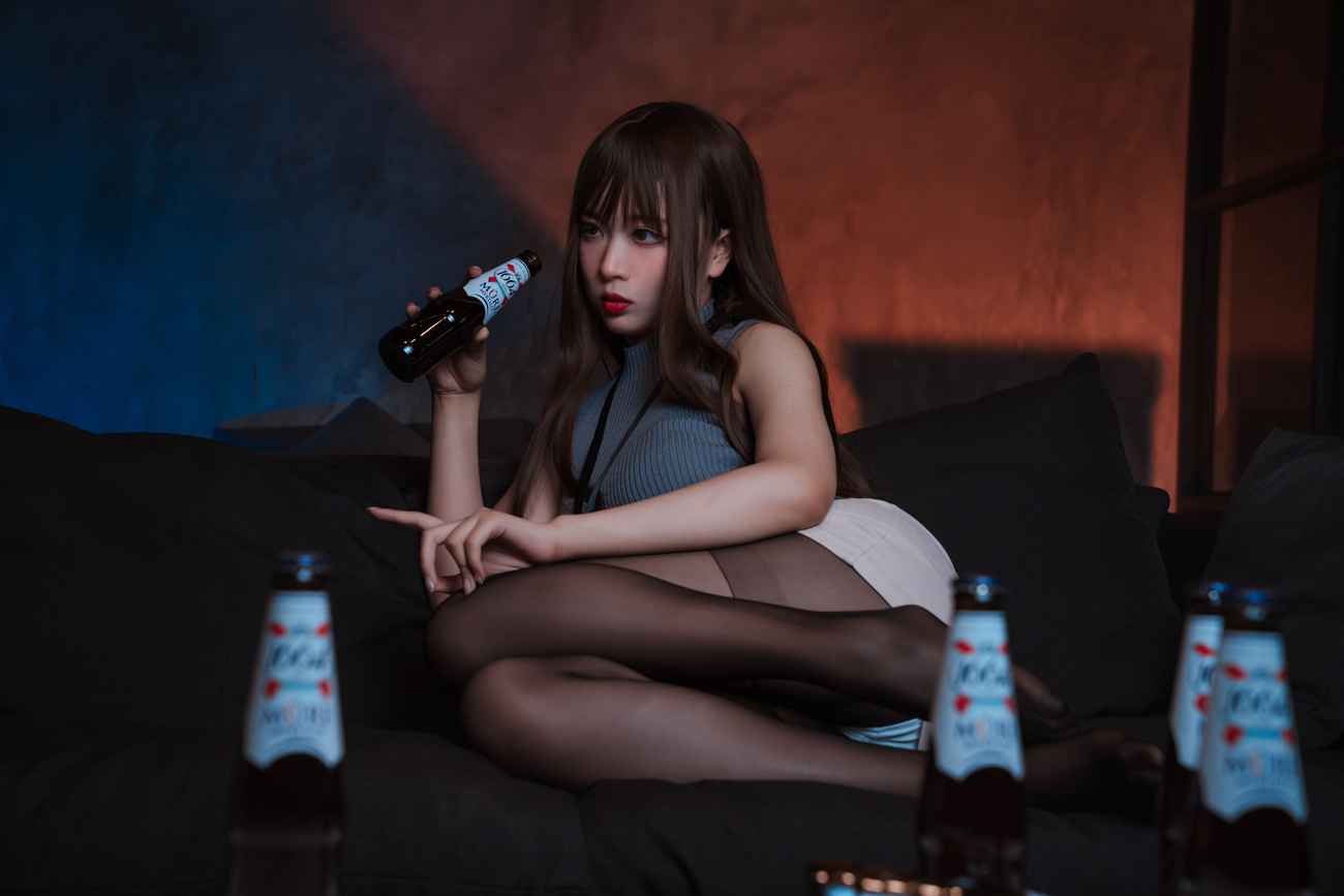 图片[20]-轩萧学姐 微醺喝醉了OL [46P] – 速更版-美库