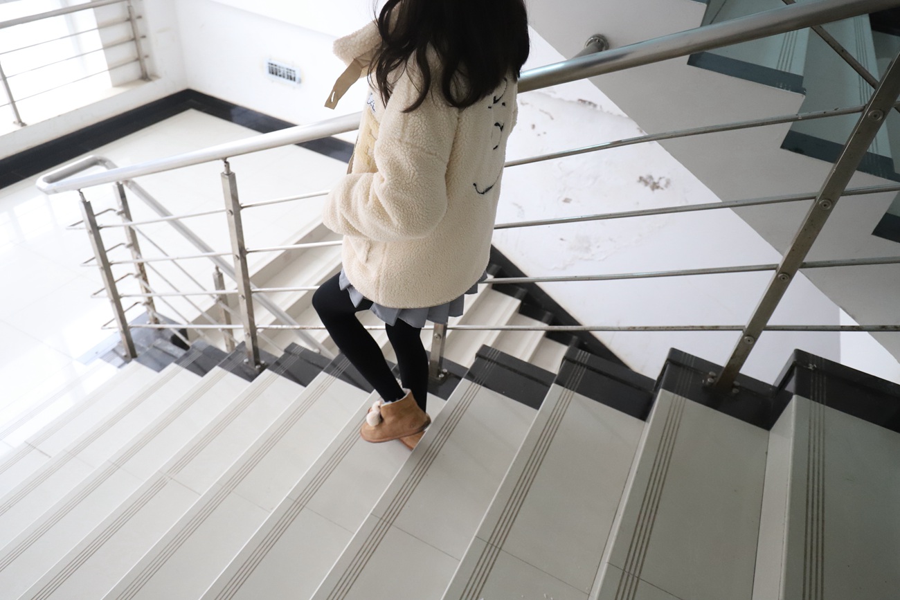 图片[16]-大西瓜爱牙膏-2019 4月活动 模特1（一） 黑厚 室外 [109P] – 速更版-美库