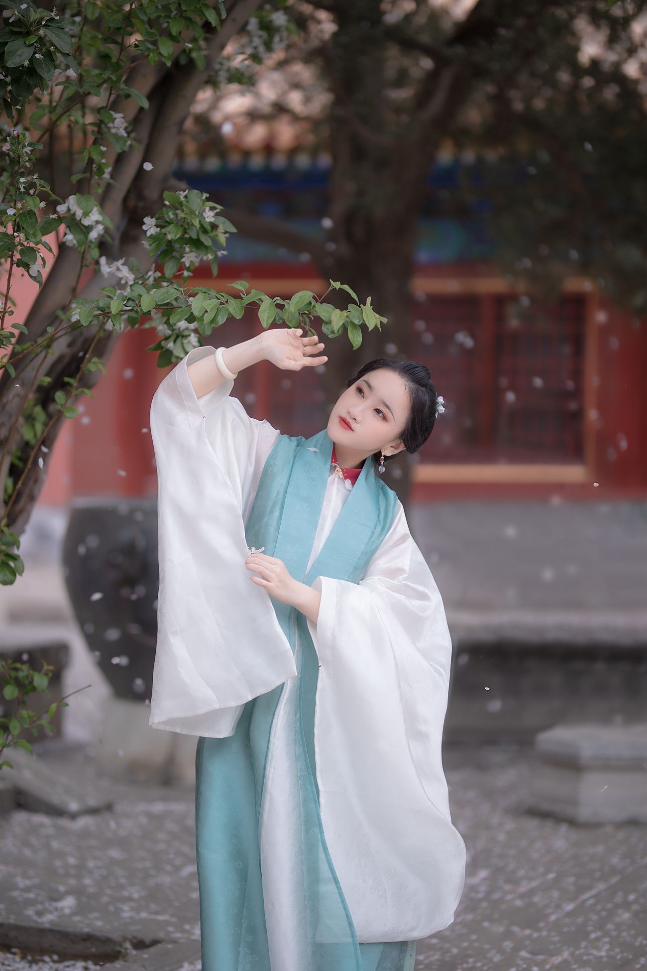 图片[11]-[YITUYU艺图语] 2021.08.30 花想容 晴空 [24P] – 速更版-美库