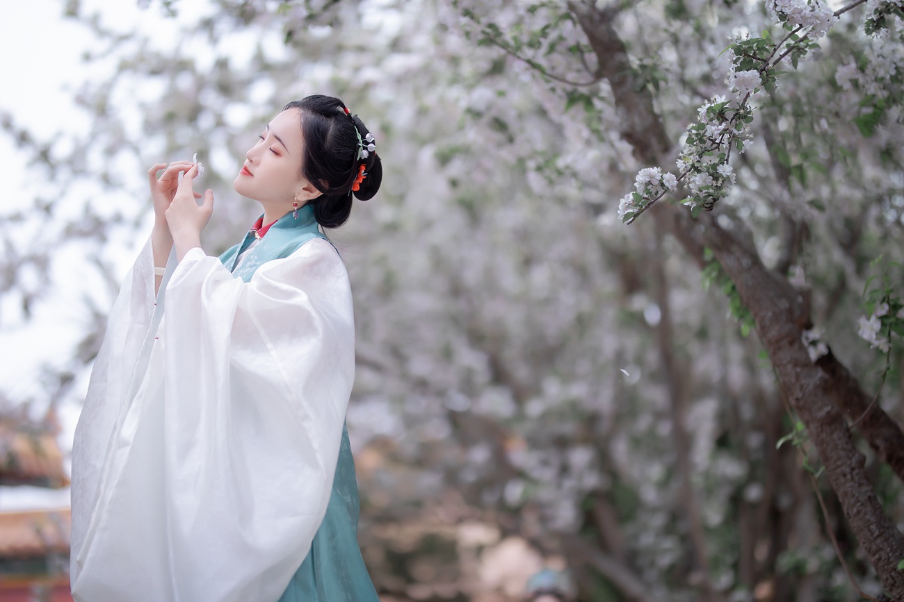 图片[14]-[YITUYU艺图语] 2021.08.30 花想容 晴空 [24P] – 速更版-美库