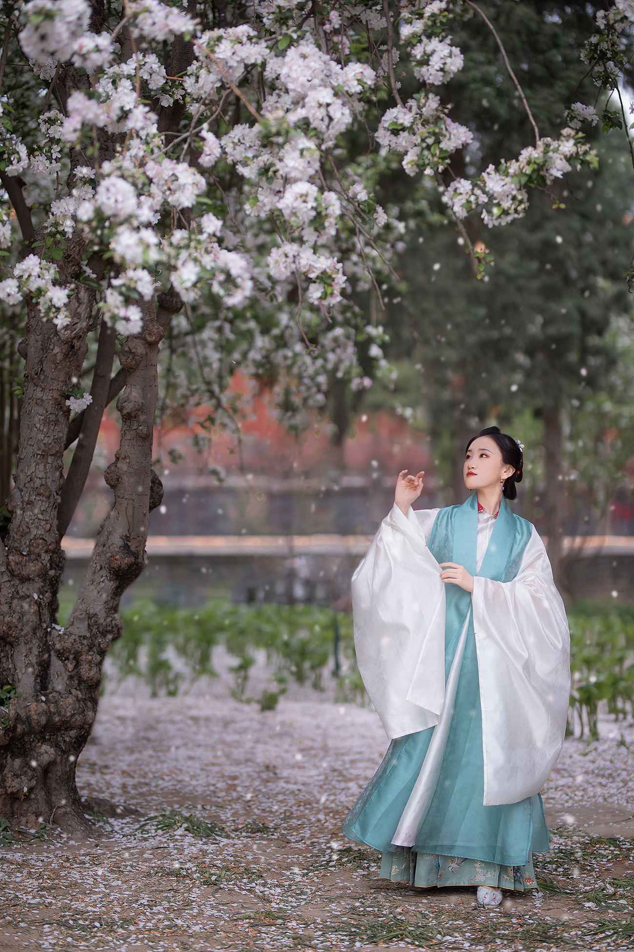 图片[19]-[YITUYU艺图语] 2021.08.30 花想容 晴空 [24P] – 速更版-美库