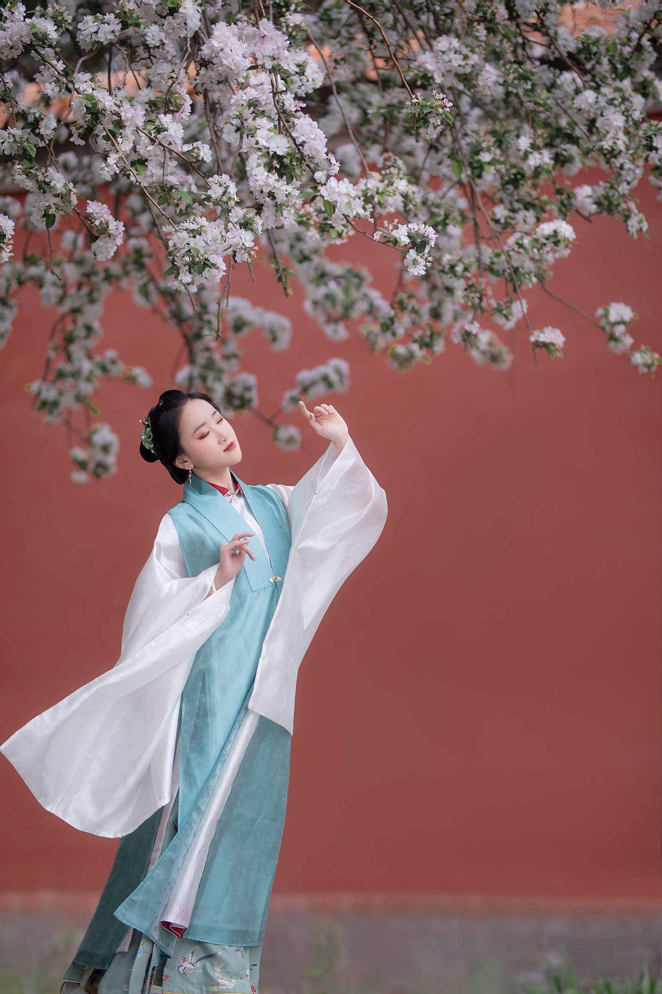 图片[21]-[YITUYU艺图语] 2021.08.30 花想容 晴空 [24P] – 速更版-美库