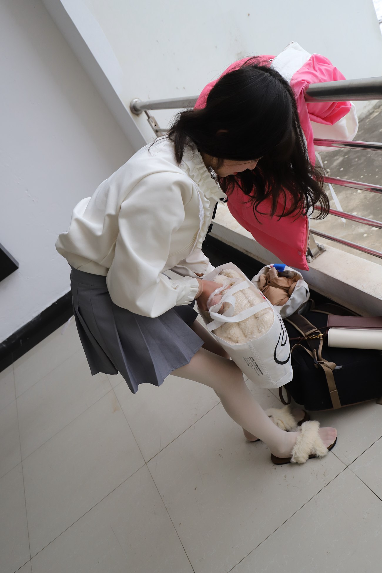 图片[116]-大西瓜爱牙膏-2019 4月活动 模特1（一） 室外白 (1)[117P] – 速更版-美库