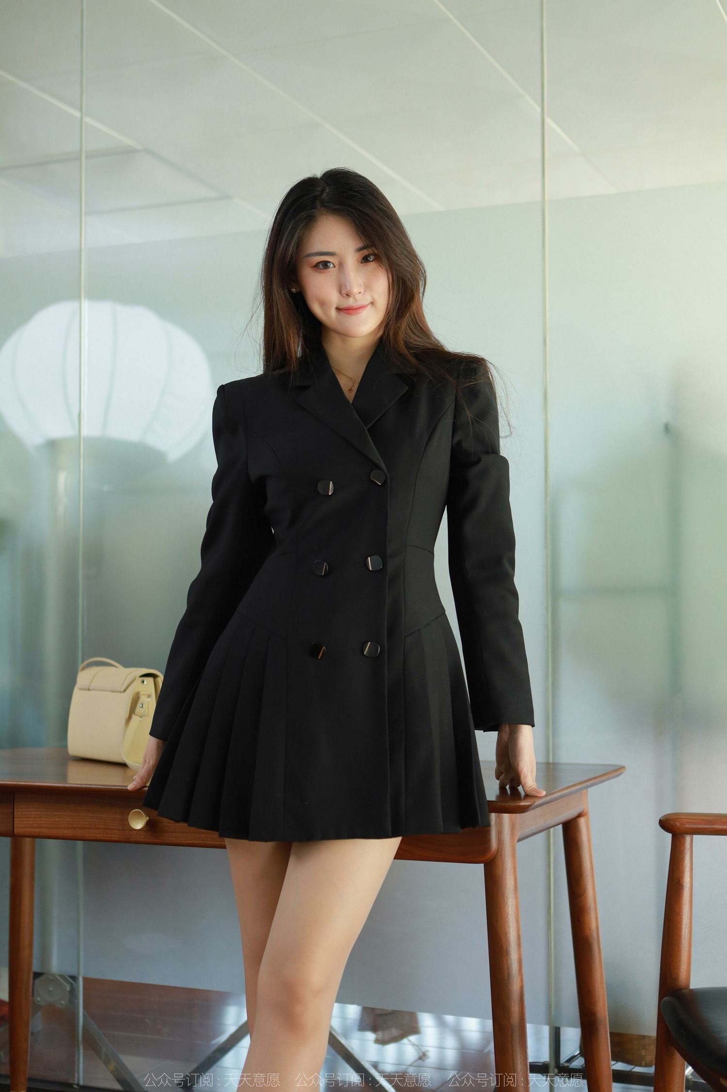 图片[12]-[IESS异思趣向] 2022.04.20 丝享家1065：小宝《黑色百褶裙》[79P] – 速更版-美库