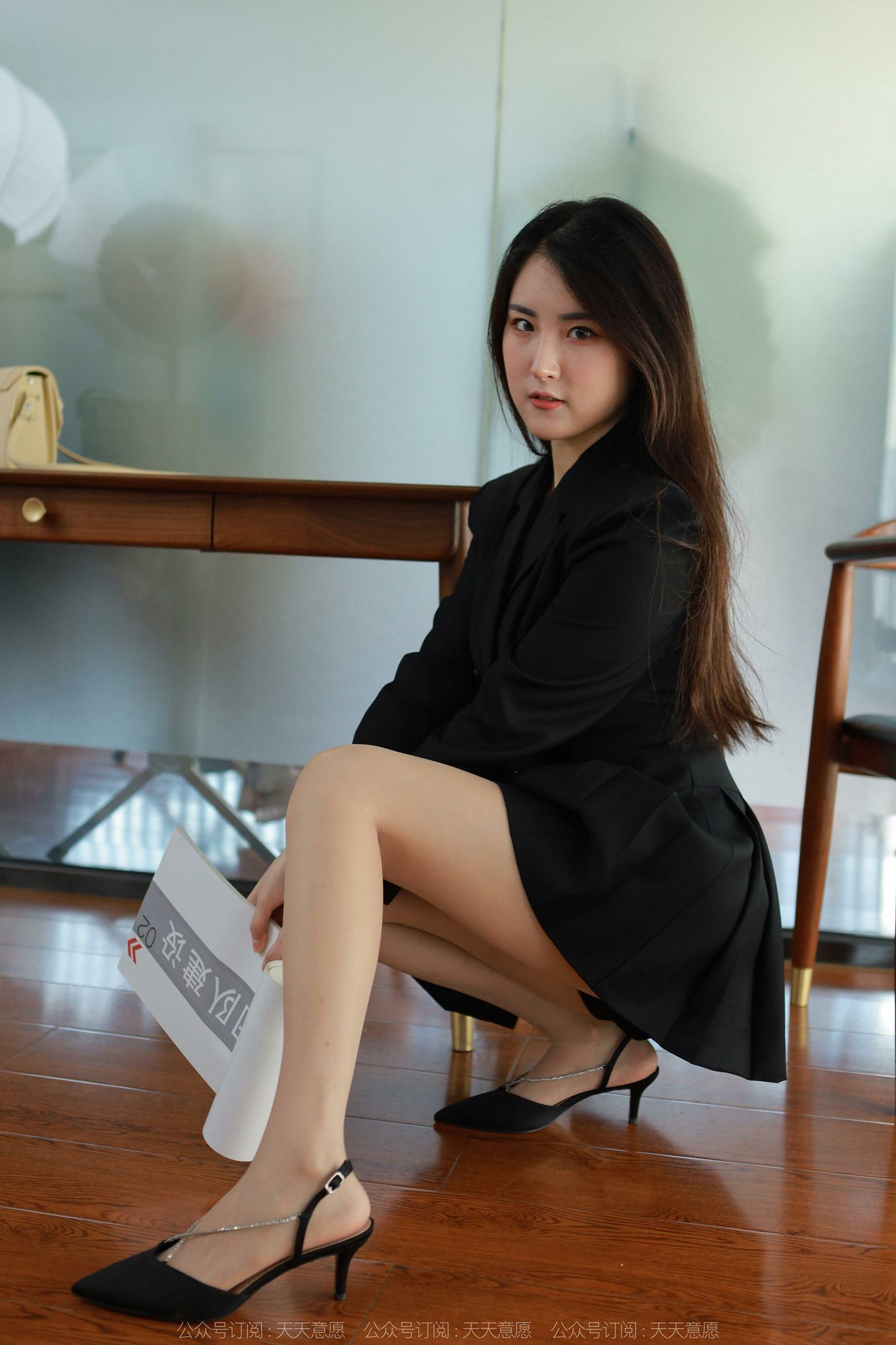 图片[20]-[IESS异思趣向] 2022.04.20 丝享家1065：小宝《黑色百褶裙》[79P] – 速更版-美库