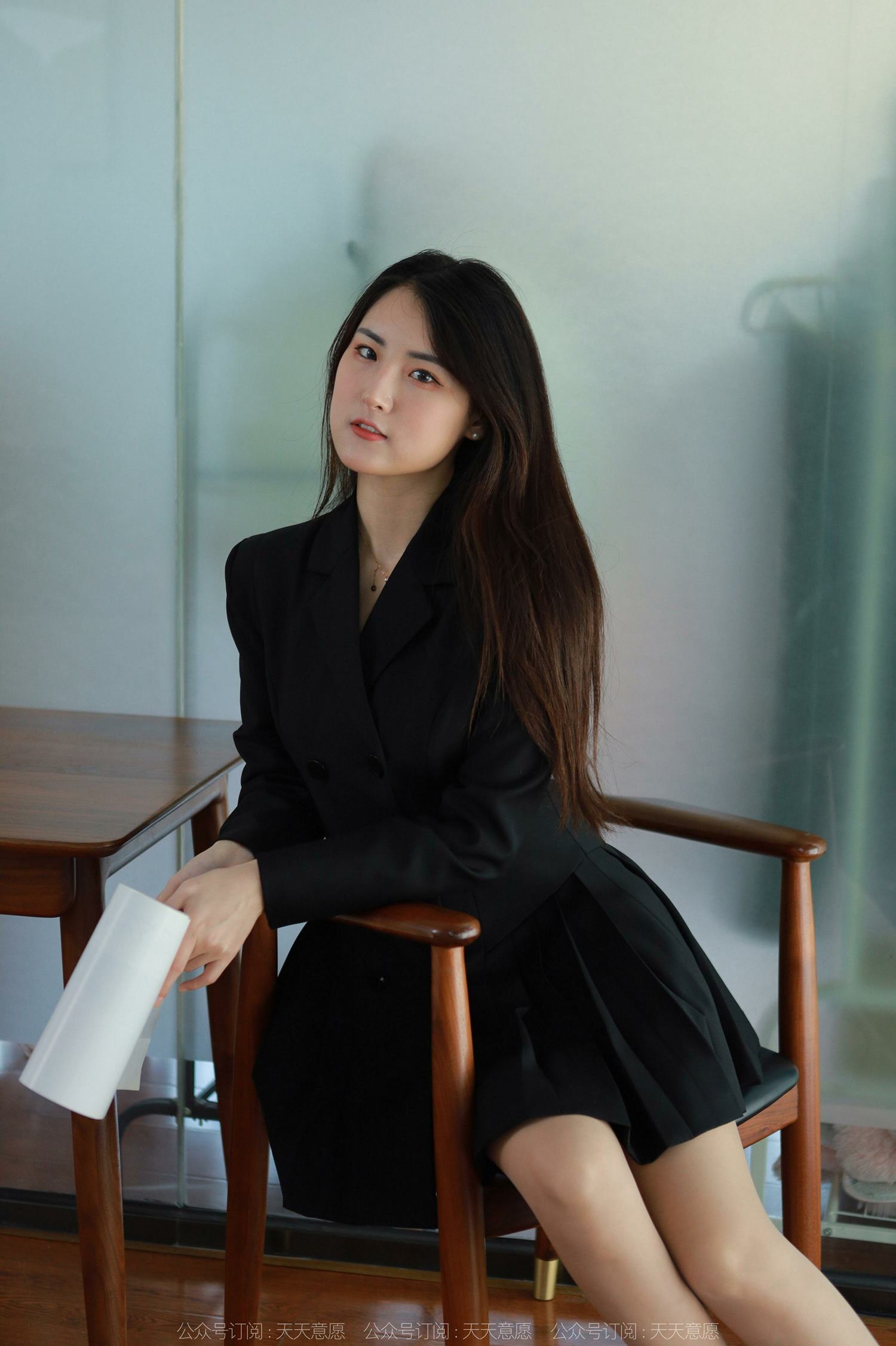 图片[23]-[IESS异思趣向] 2022.04.20 丝享家1065：小宝《黑色百褶裙》[79P] – 速更版-美库