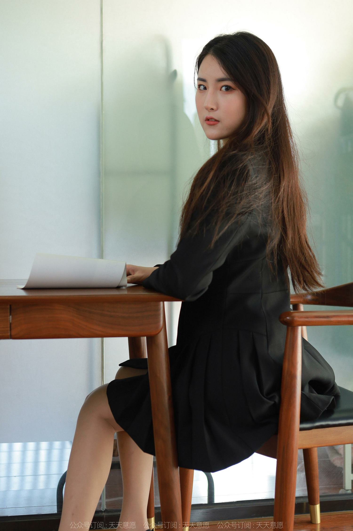 图片[39]-[IESS异思趣向] 2022.04.20 丝享家1065：小宝《黑色百褶裙》[79P] – 速更版-美库