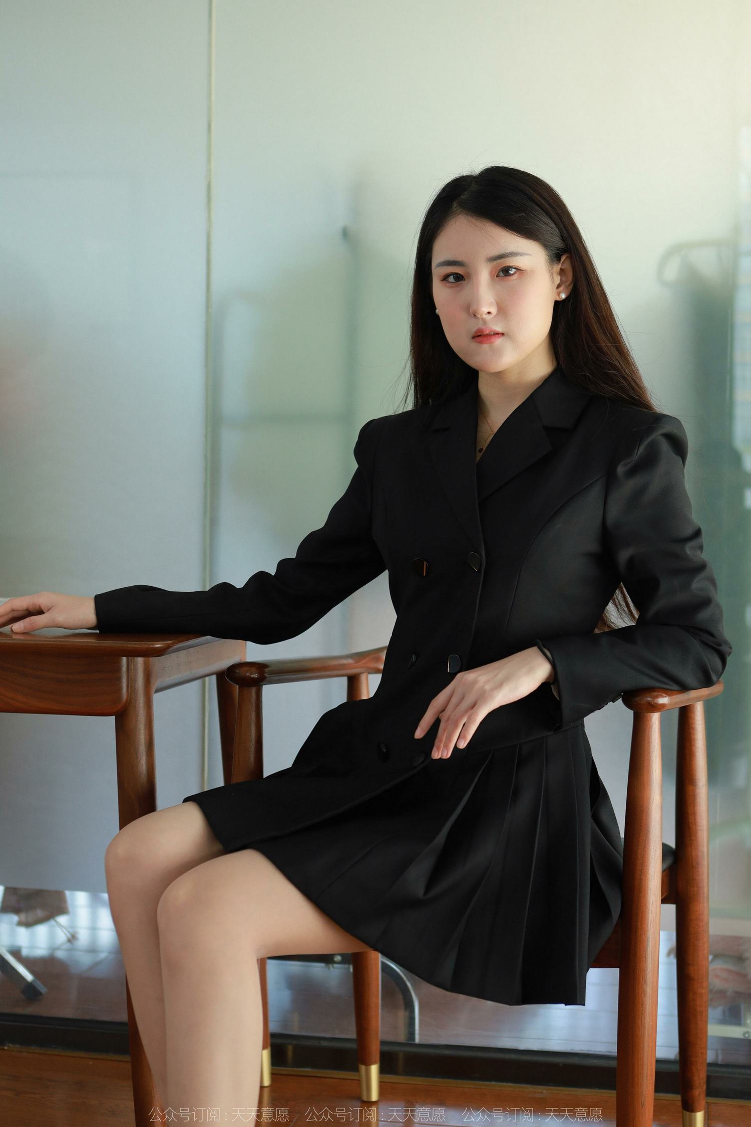 图片[41]-[IESS异思趣向] 2022.04.20 丝享家1065：小宝《黑色百褶裙》[79P] – 速更版-美库