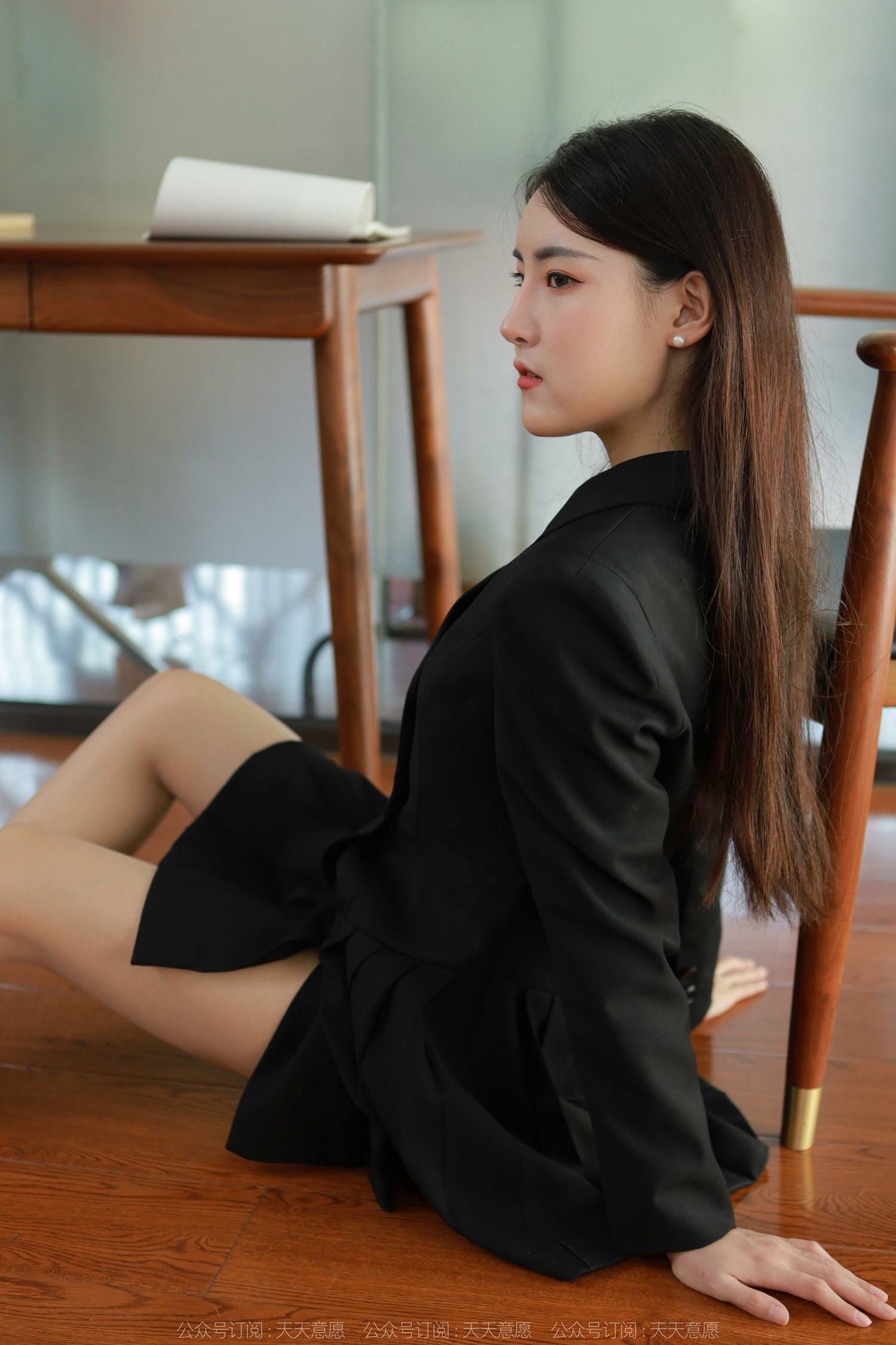 图片[54]-[IESS异思趣向] 2022.04.20 丝享家1065：小宝《黑色百褶裙》[79P] – 速更版-美库