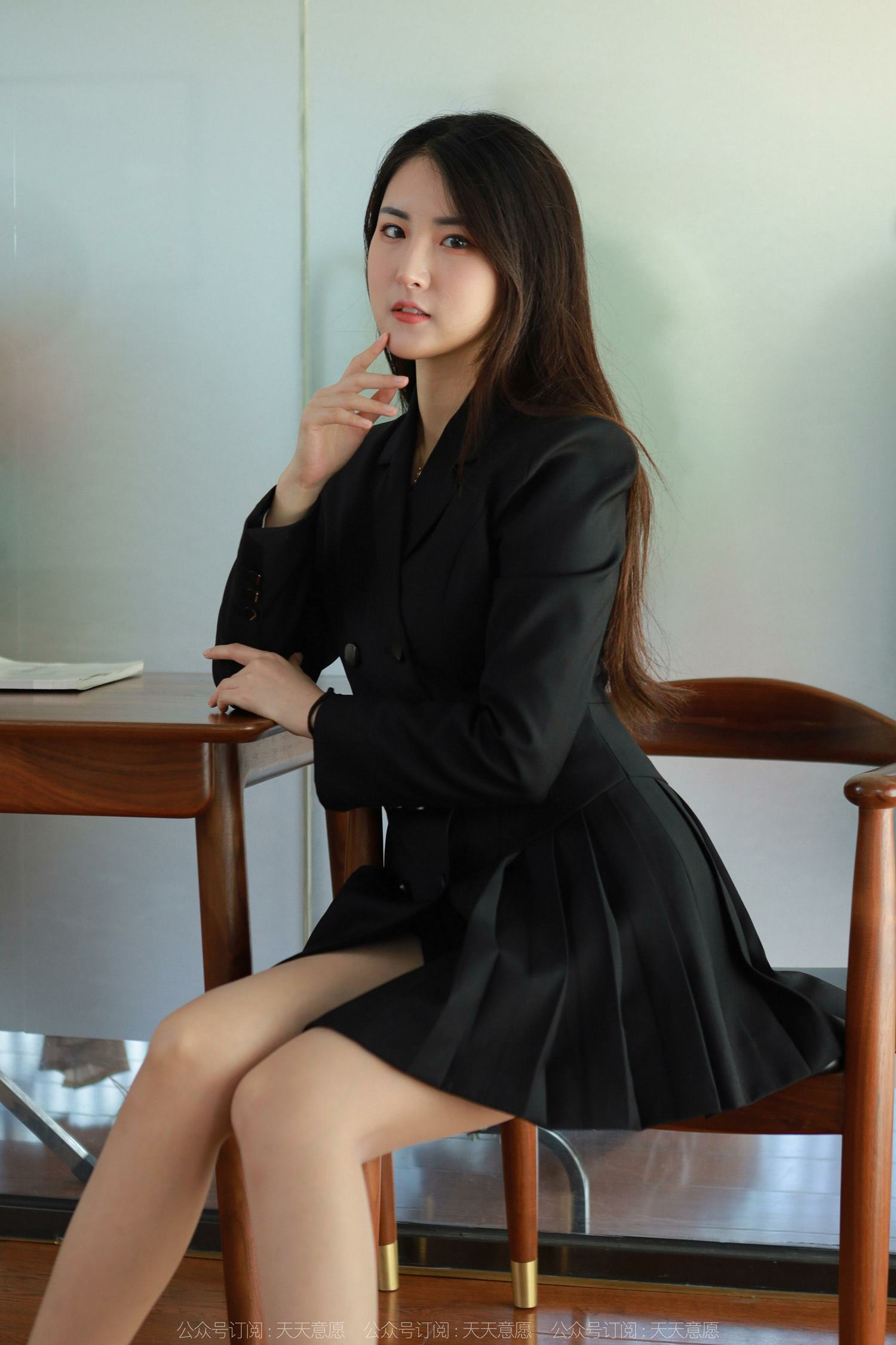 图片[76]-[IESS异思趣向] 2022.04.20 丝享家1065：小宝《黑色百褶裙》[79P] – 速更版-美库