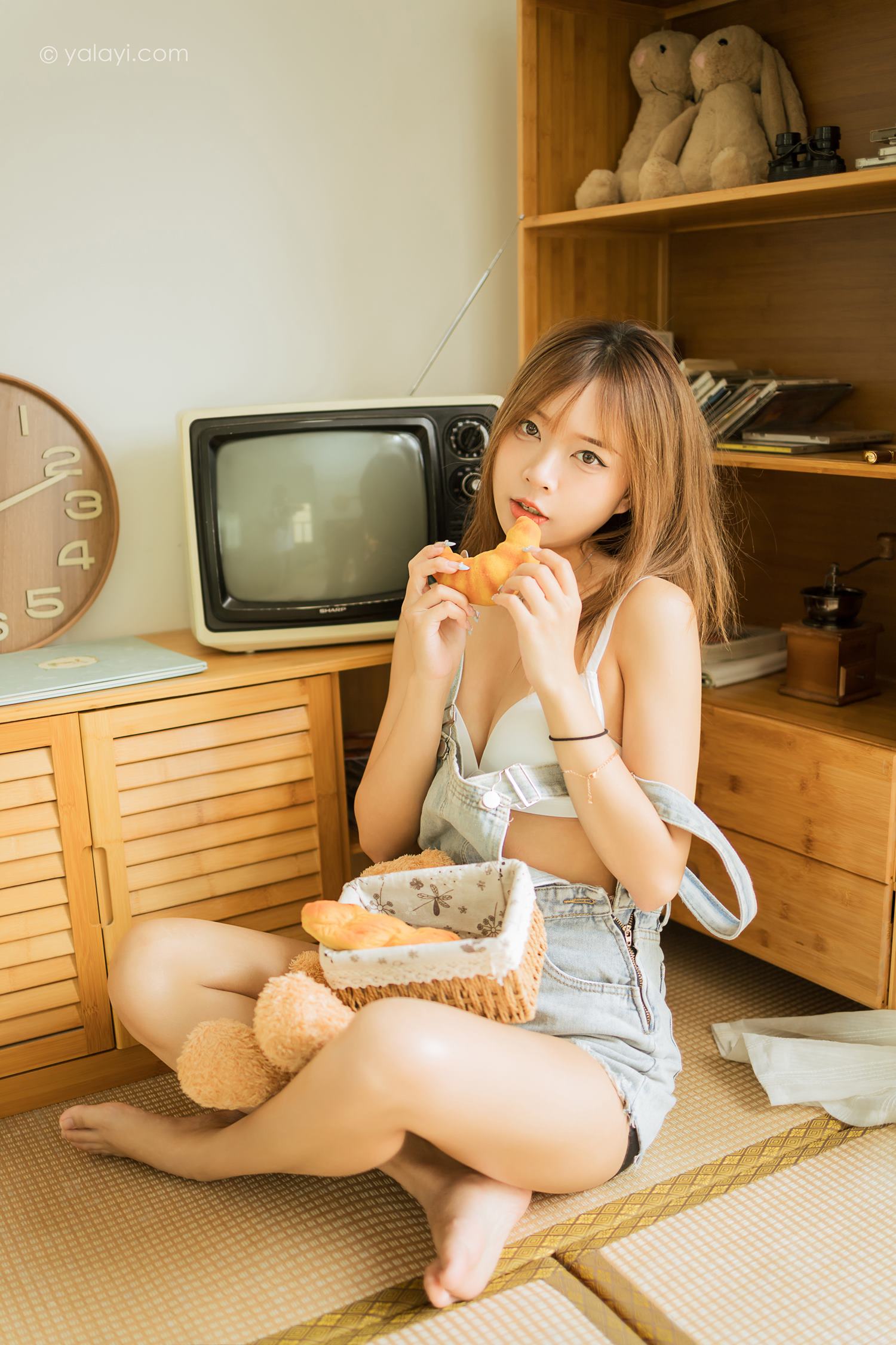 图片[10]-[YALAYI雅拉伊]2022.08.03 NO.961 我家女友 阿禾[45+1P] – 速更版-美库