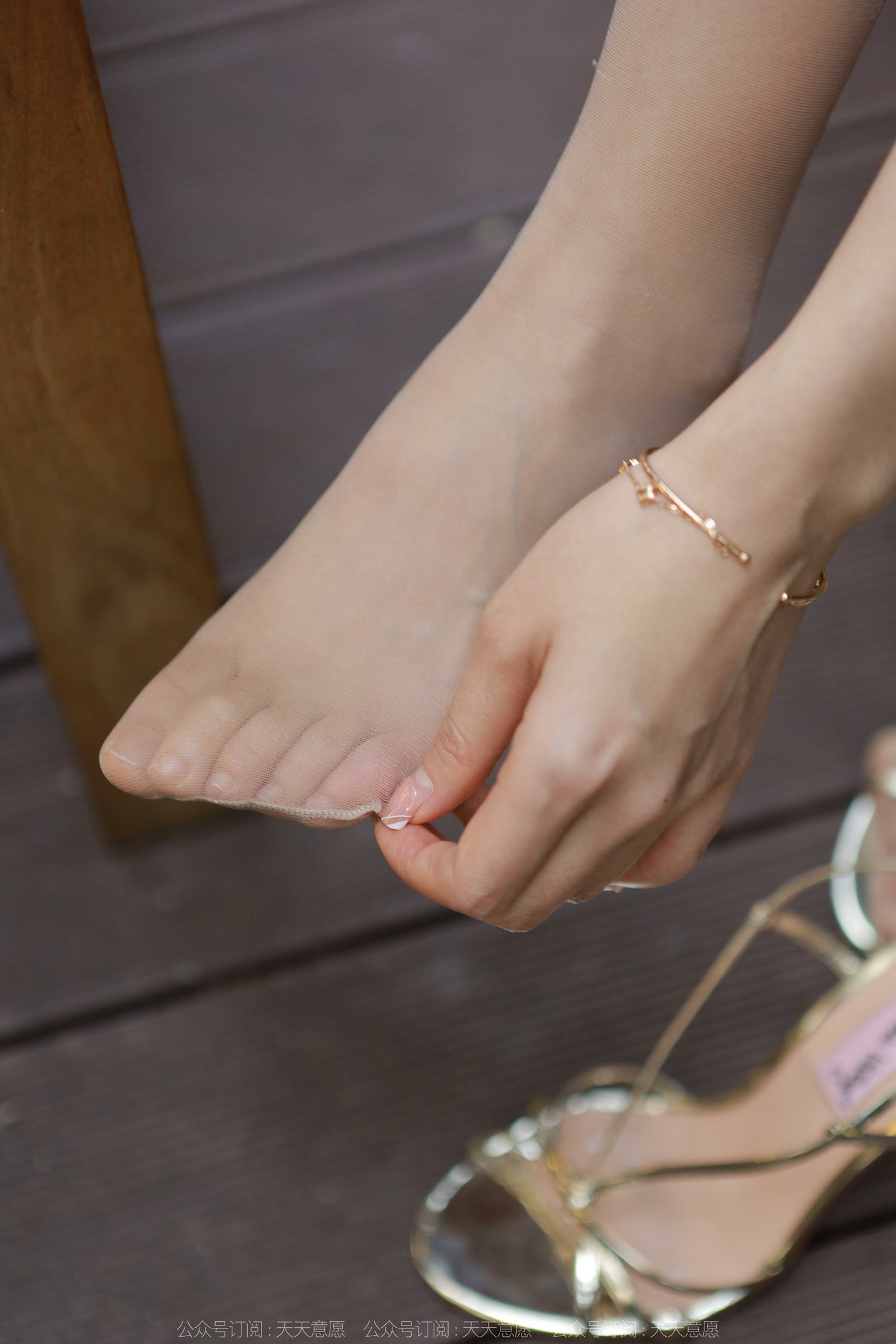 图片[47]-[IESS异思趣向] 耽丝 220329新人报道 小金 [88P] – 速更版-美库