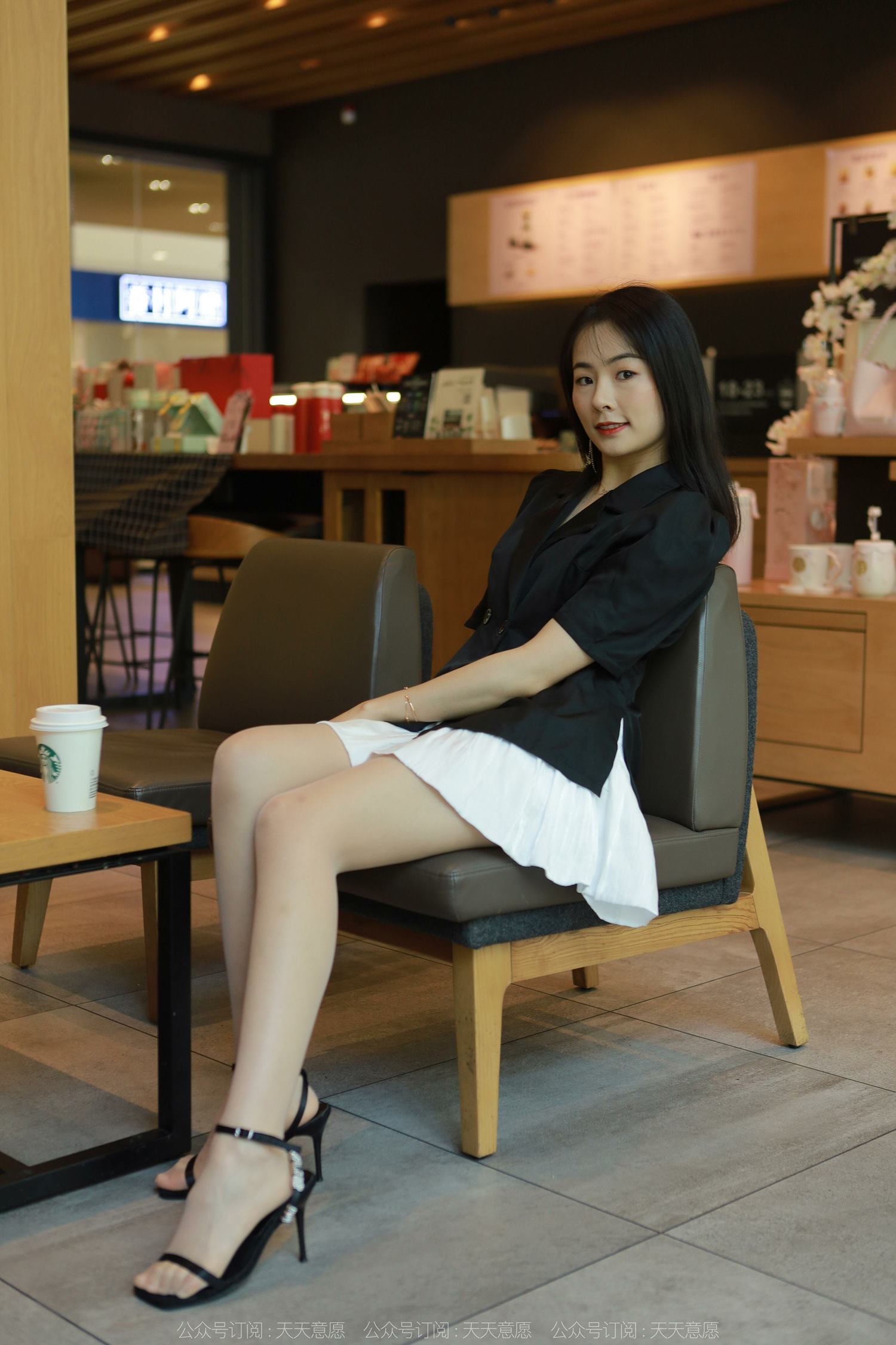 图片[16]-[IESS异思趣向] 耽丝 220403小金的黑色凉鞋 [85P] – 速更版-美库