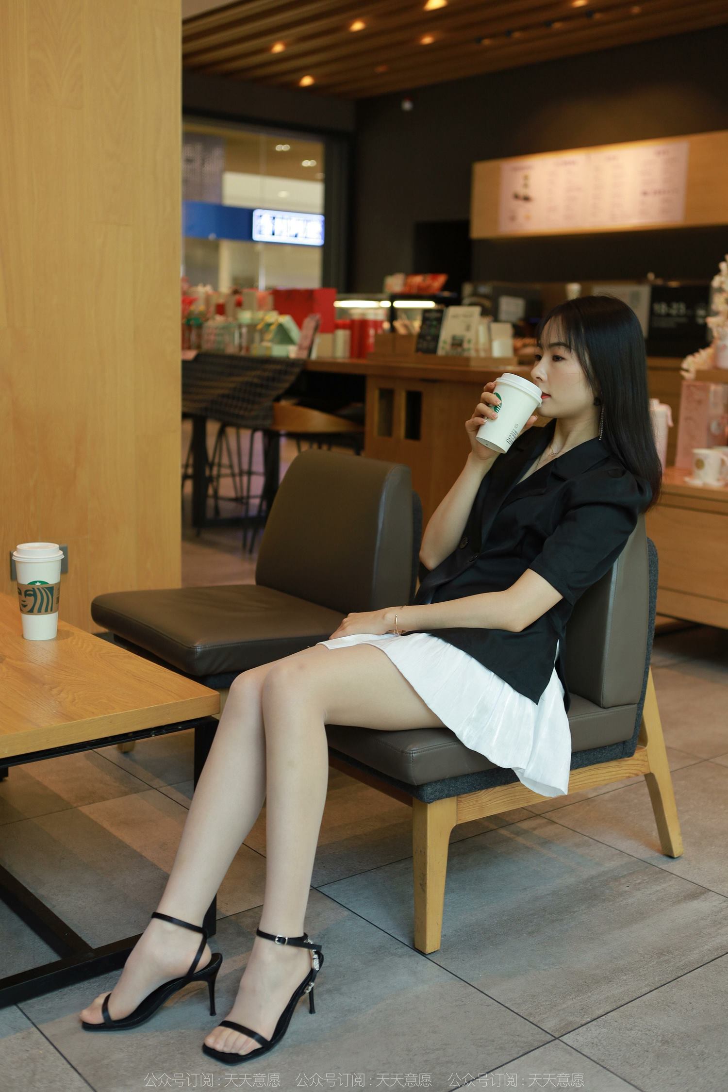 图片[18]-[IESS异思趣向] 耽丝 220403小金的黑色凉鞋 [85P] – 速更版-美库