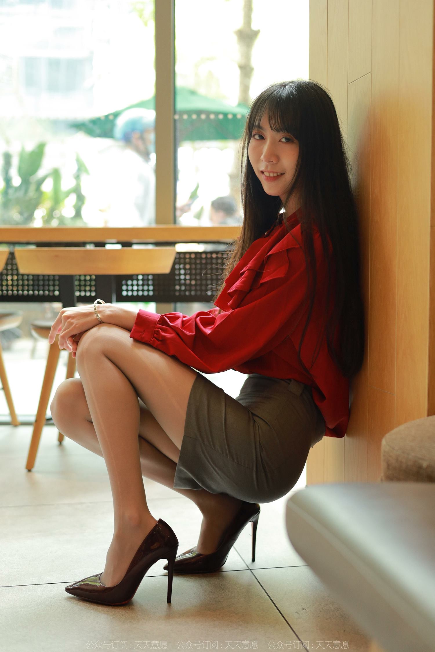 图片[69]-[IESS异思趣向] 耽丝 220402坐对面的团团 [86P] – 速更版-美库