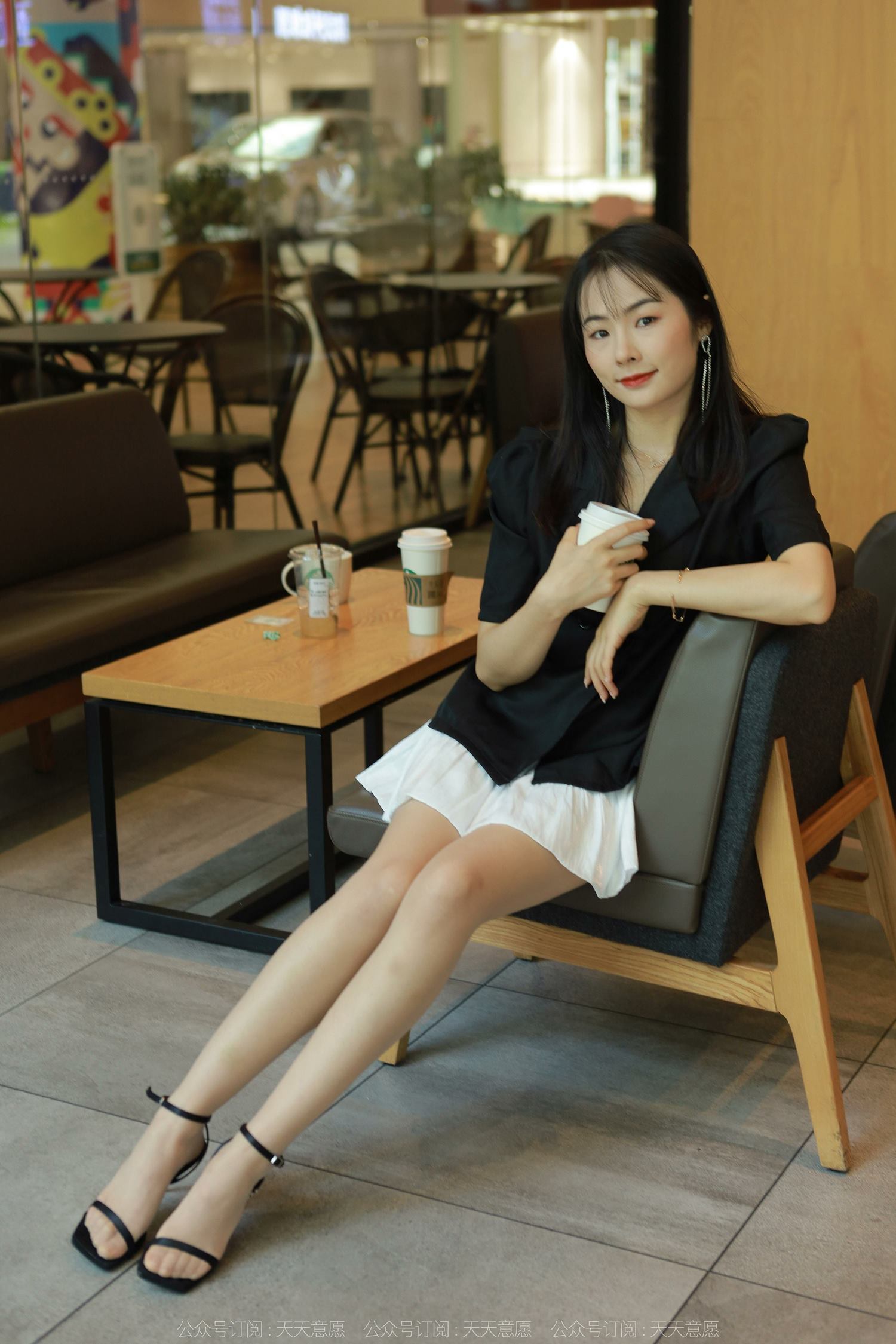 图片[55]-[IESS异思趣向] 耽丝 220403小金的黑色凉鞋 [85P] – 速更版-美库