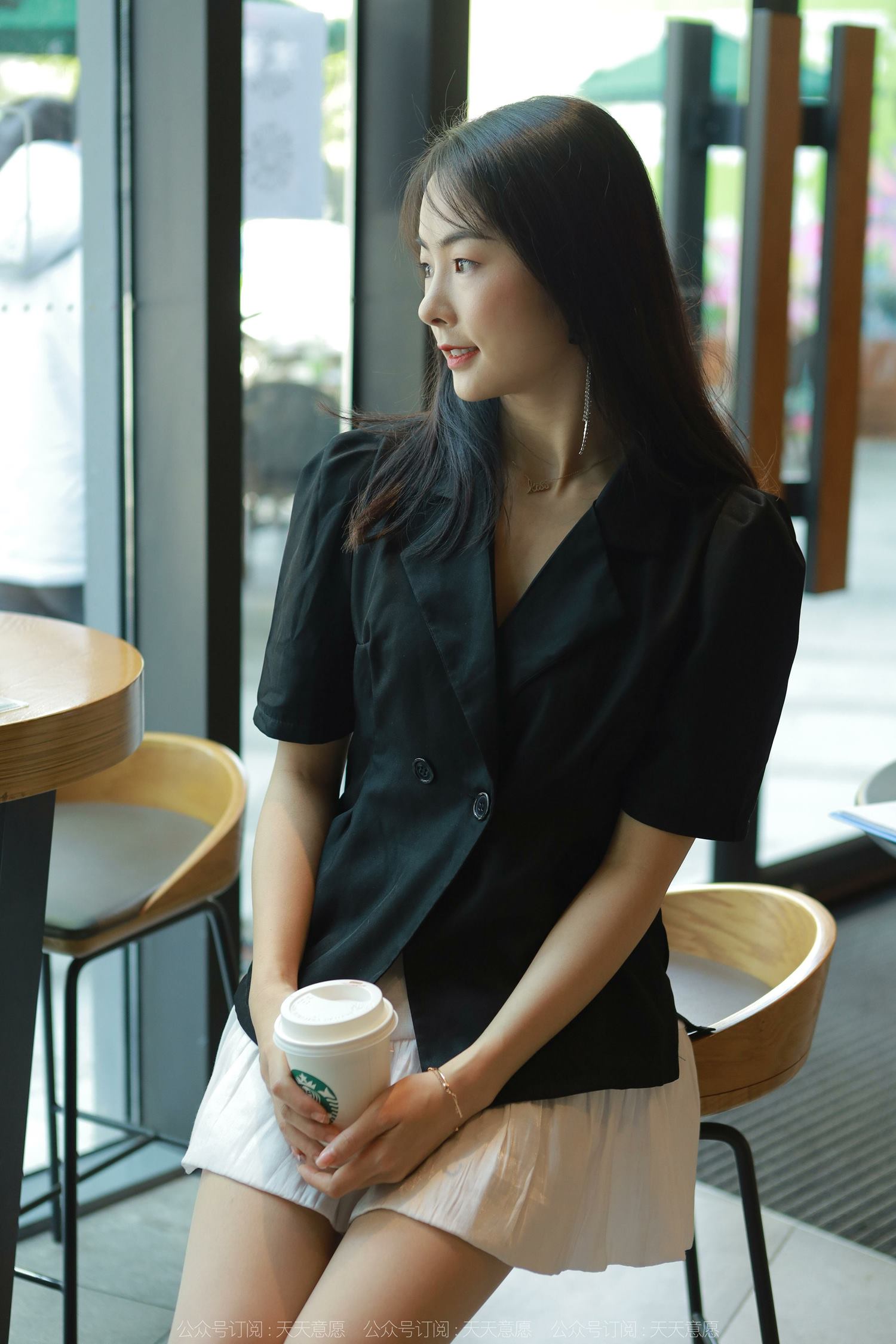 图片[76]-[IESS异思趣向] 耽丝 220403小金的黑色凉鞋 [85P] – 速更版-美库