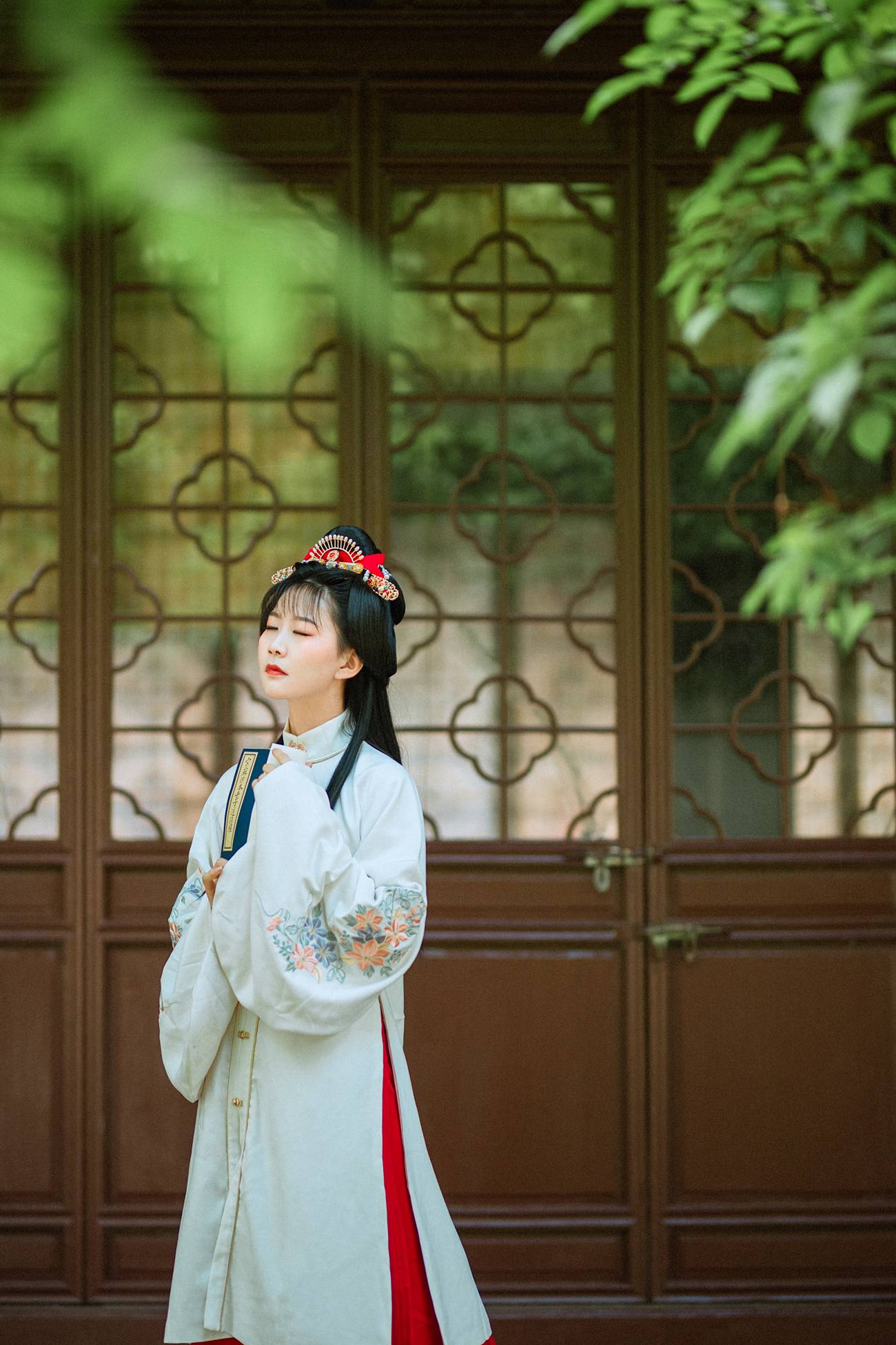 图片[12]-[YITUYU艺图语] 2021.09.04 绿意 兔小白 [26P] – 速更版-美库