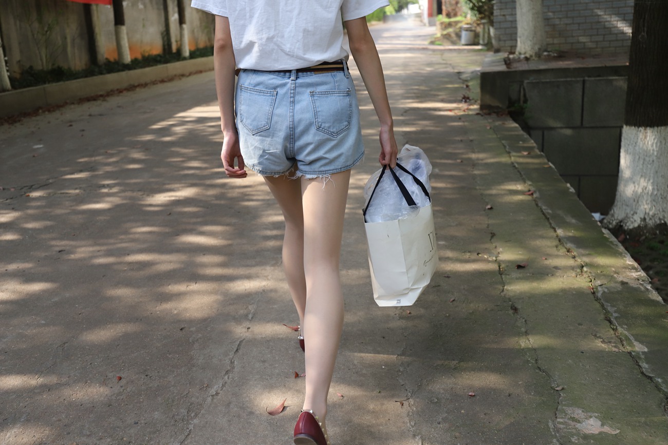 图片[114]-大西瓜爱牙膏-2019 5月活动 模特3（三） 肉丝室外 [120P] – 速更版-美库