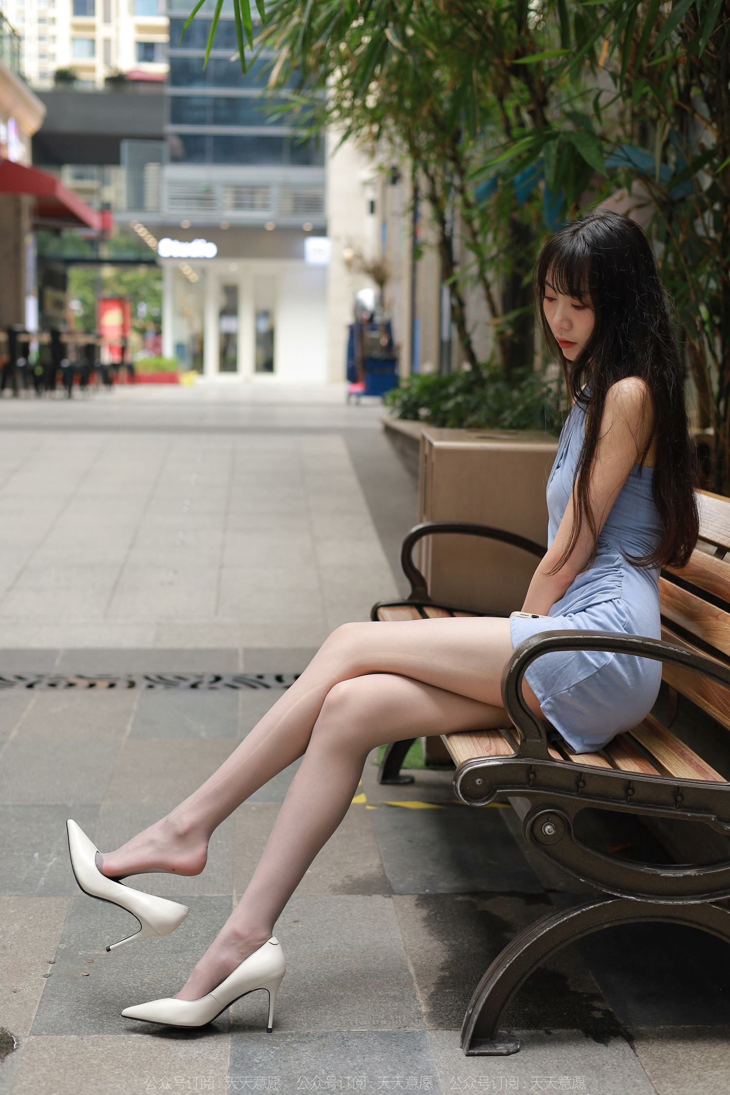 图片[15]-[IESS异思趣向] 耽丝 220409团团的蓝裙灰丝 [86P] – 速更版-美库