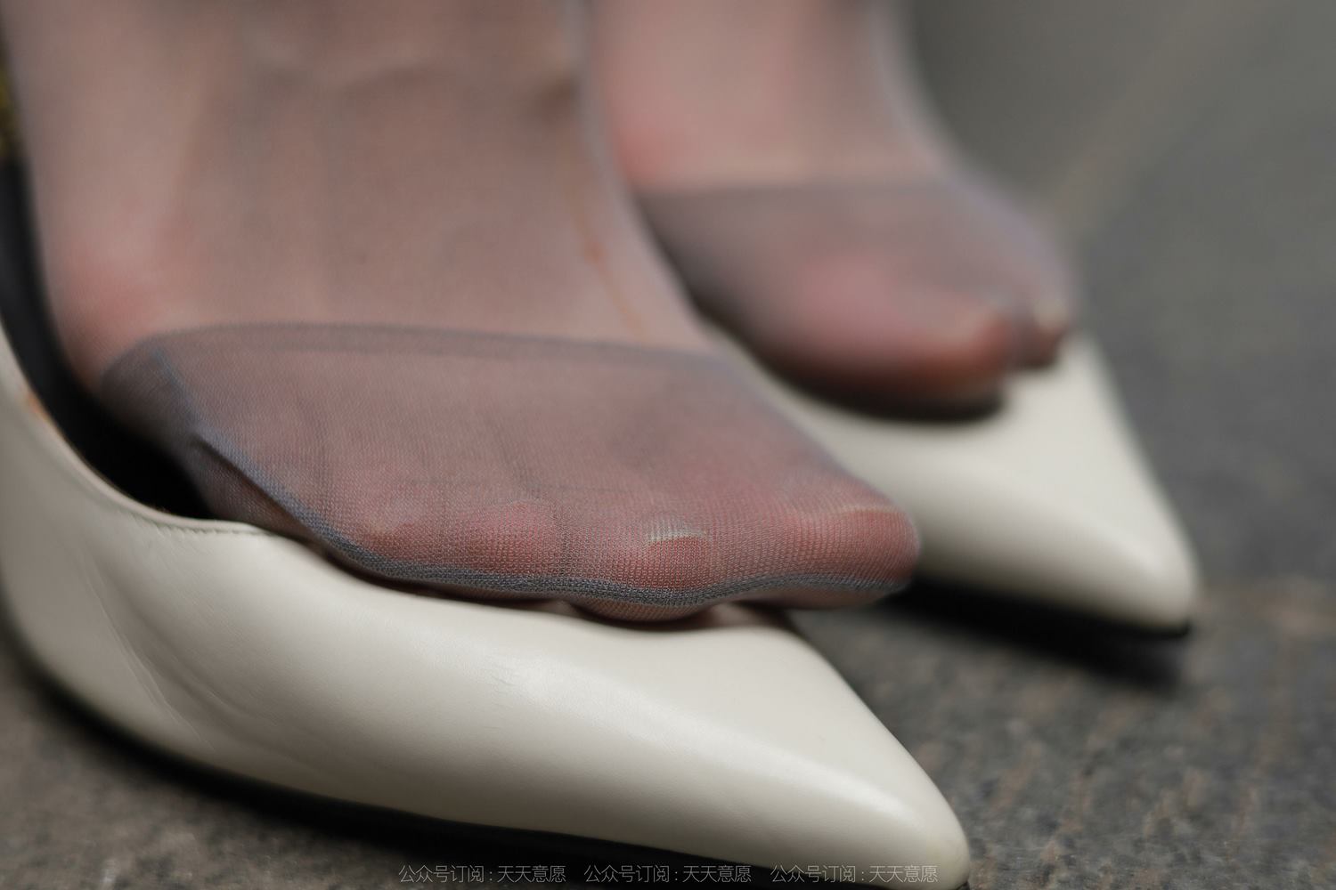 图片[70]-[IESS异思趣向] 耽丝 220409团团的蓝裙灰丝 [86P] – 速更版-美库