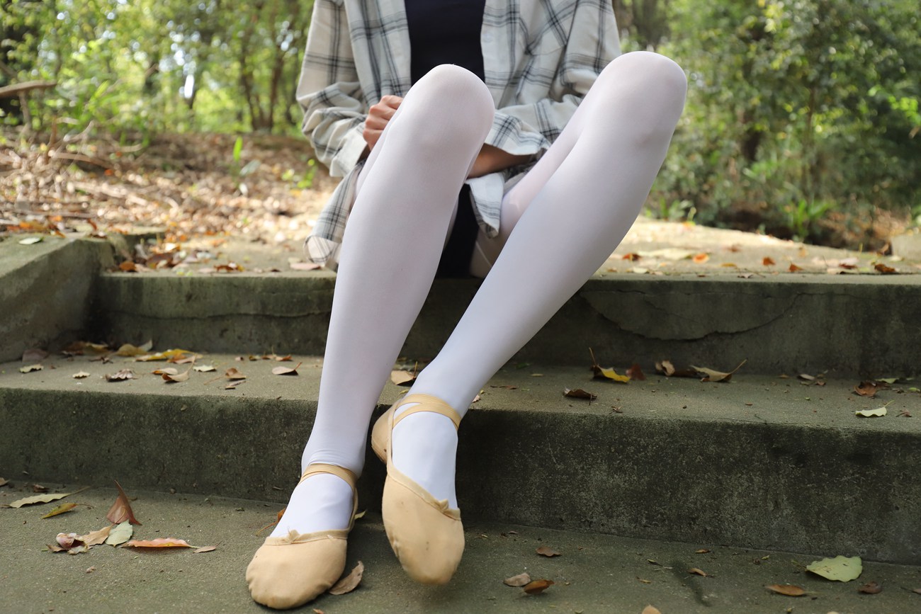 图片[101]-大西瓜爱牙膏-2019 5月活动 模特3（三） 舞蹈白(1)[141P] – 速更版-美库