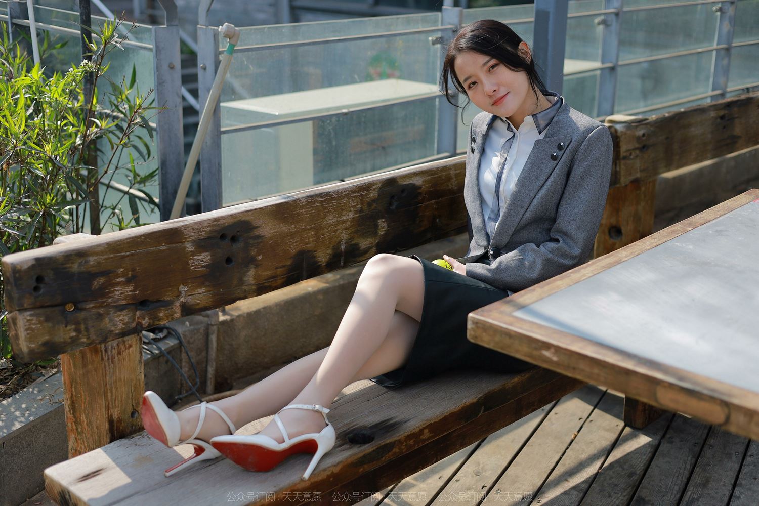 图片[31]-[IESS异思趣向] 2022.04.22 丝享家1067：婉萍《转角遇见她》[80P] – 速更版-美库