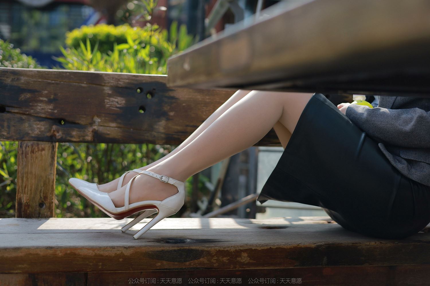 图片[33]-[IESS异思趣向] 2022.04.22 丝享家1067：婉萍《转角遇见她》[80P] – 速更版-美库